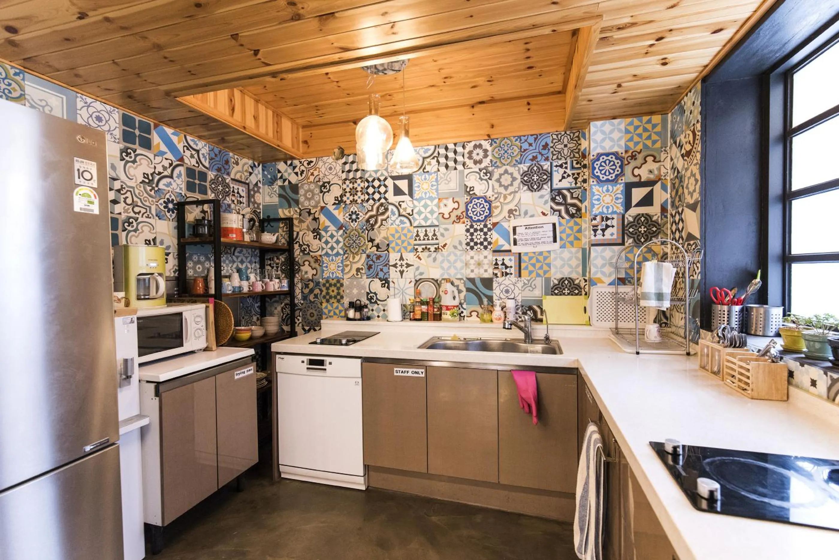 Lounge or bar in Twin Rabbit Guesthouse