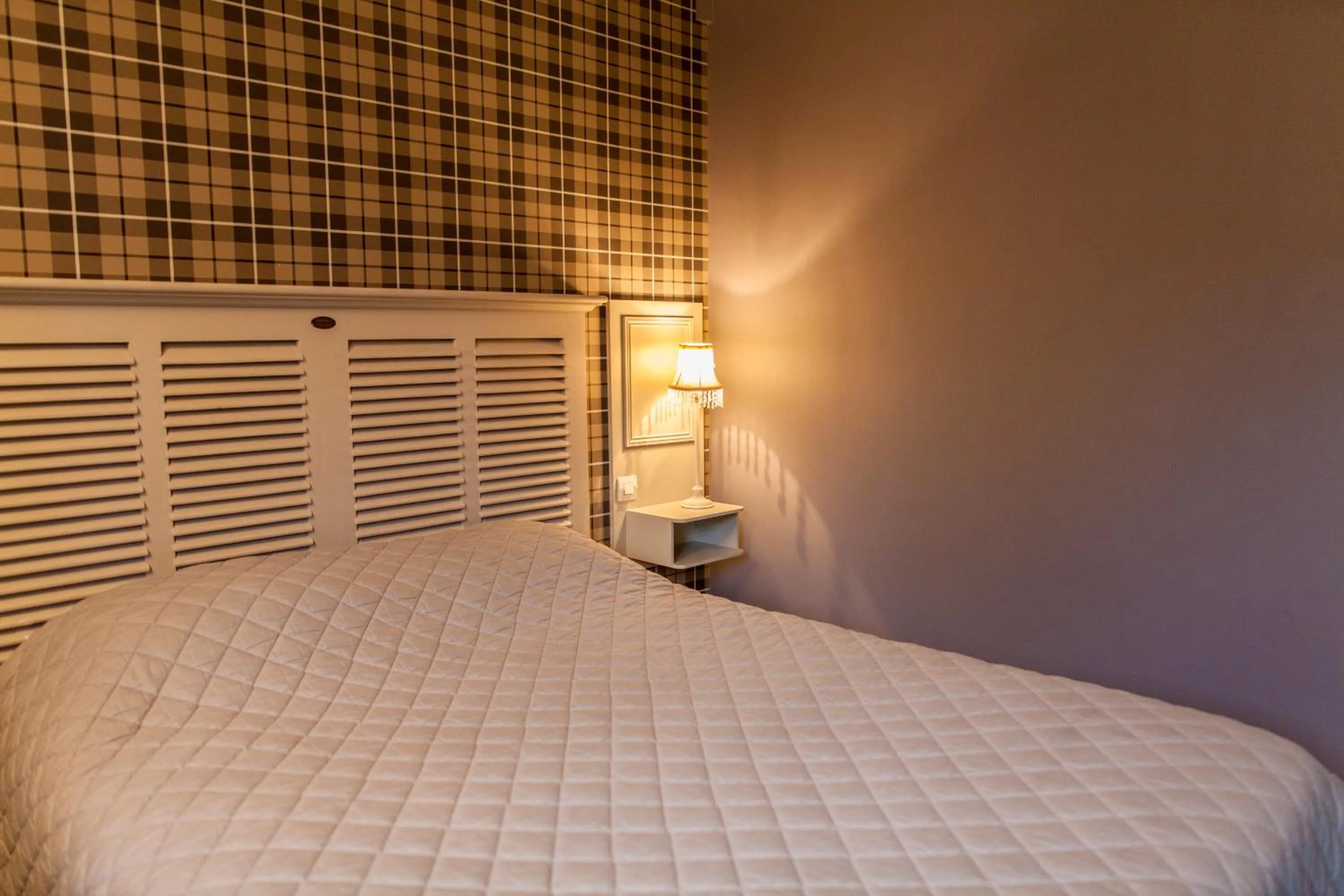 Bed in The Originals City, Le Cottage Hôtel, Bruay-la-Buissière