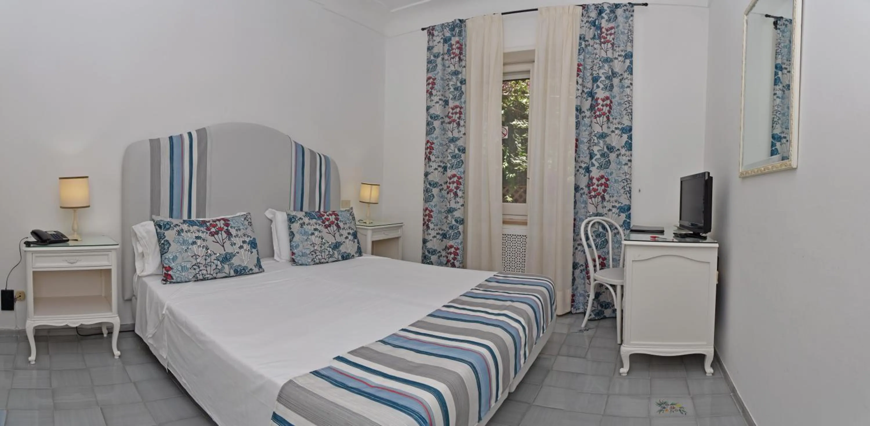Economy Double or Twin Room in Hotel San Felice