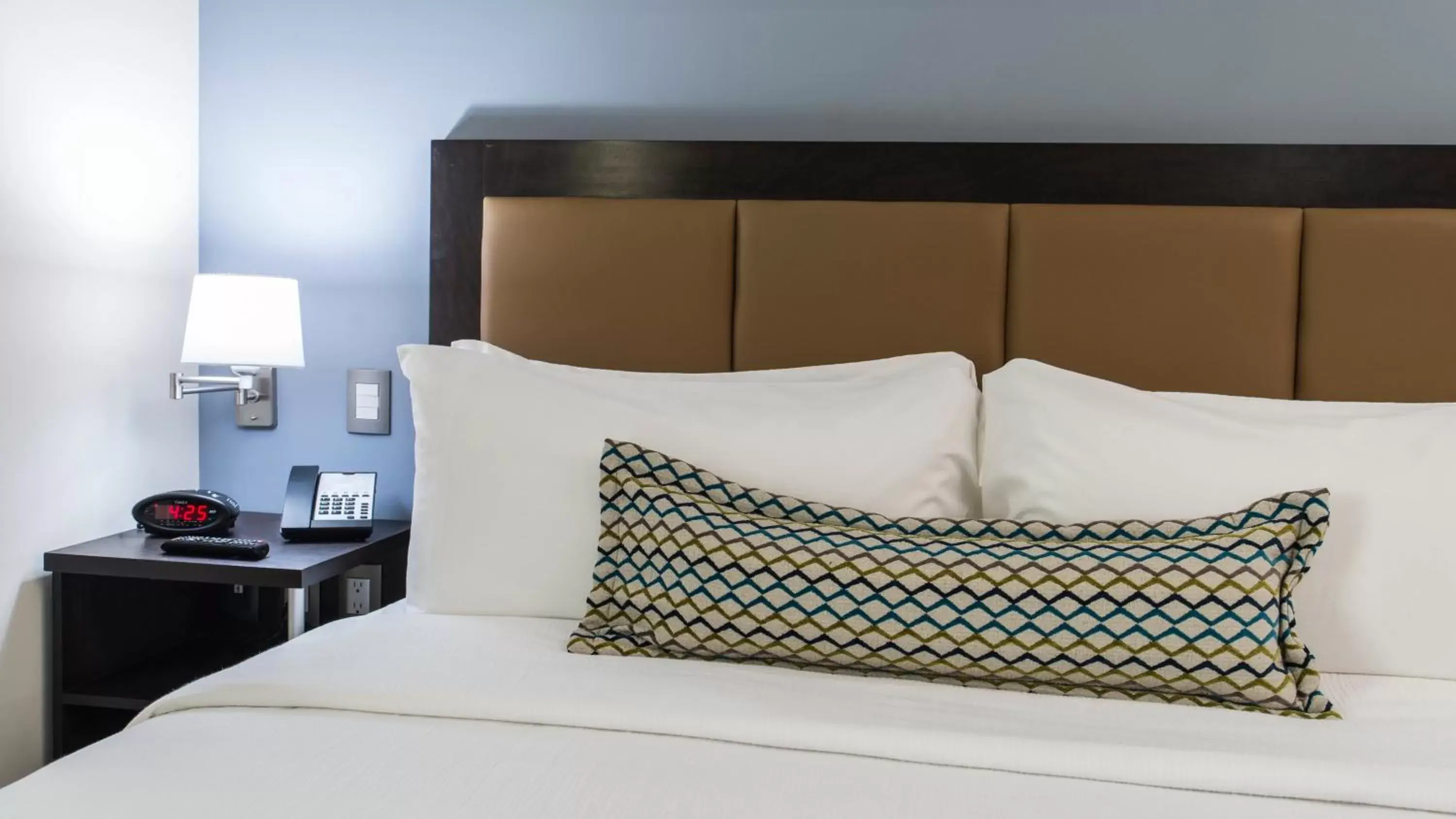 Studio King Suite in Candlewood Suites - Queretaro Juriquilla by IHG Studio King Suite in Candlewood Suites - Queretaro Juriquilla by IHG