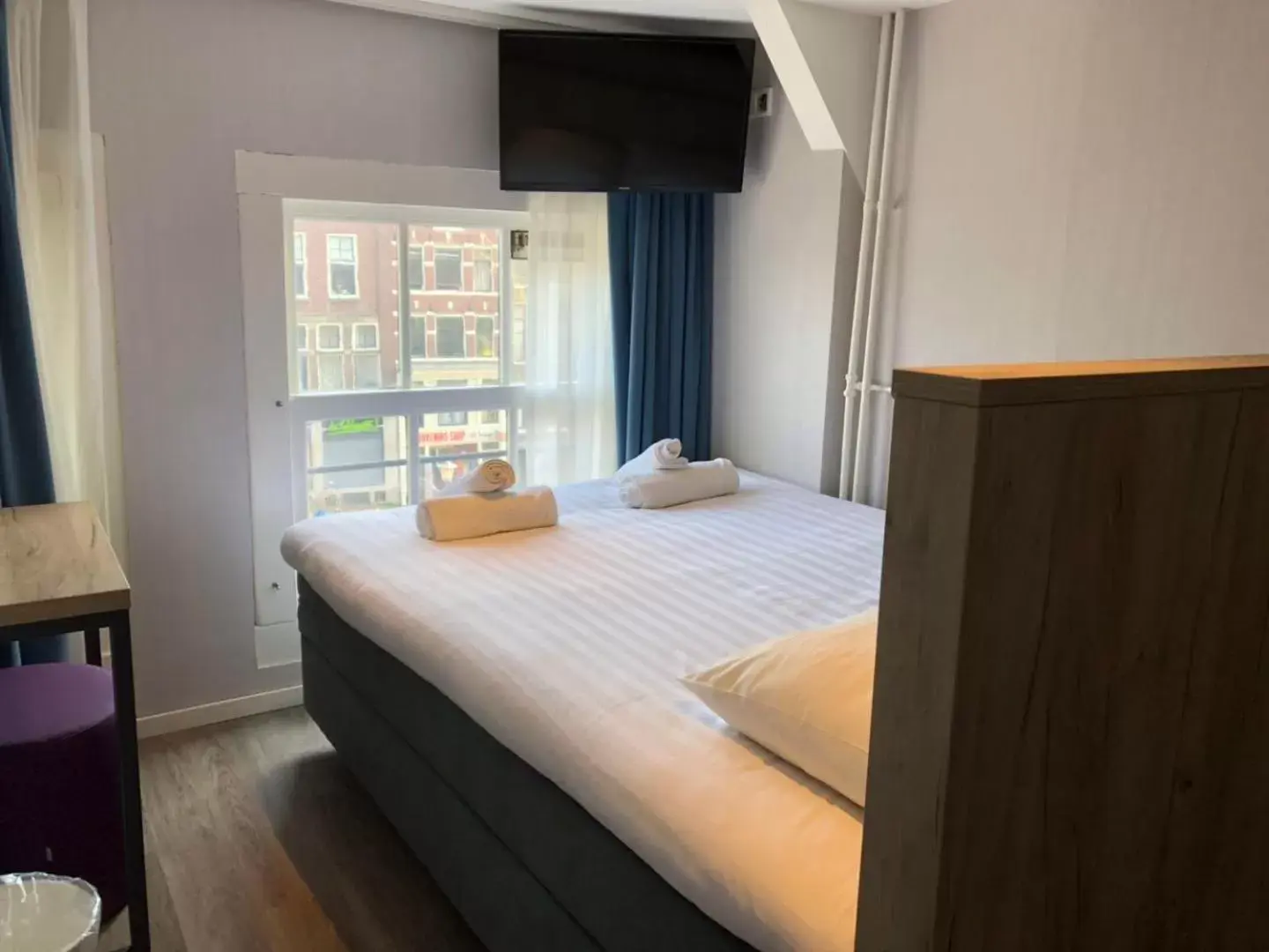 Double Room with Private External Bathroom in Facade Hotel Amsterdam Double Room with Private External Bathroom in Facade Hotel Amsterdam