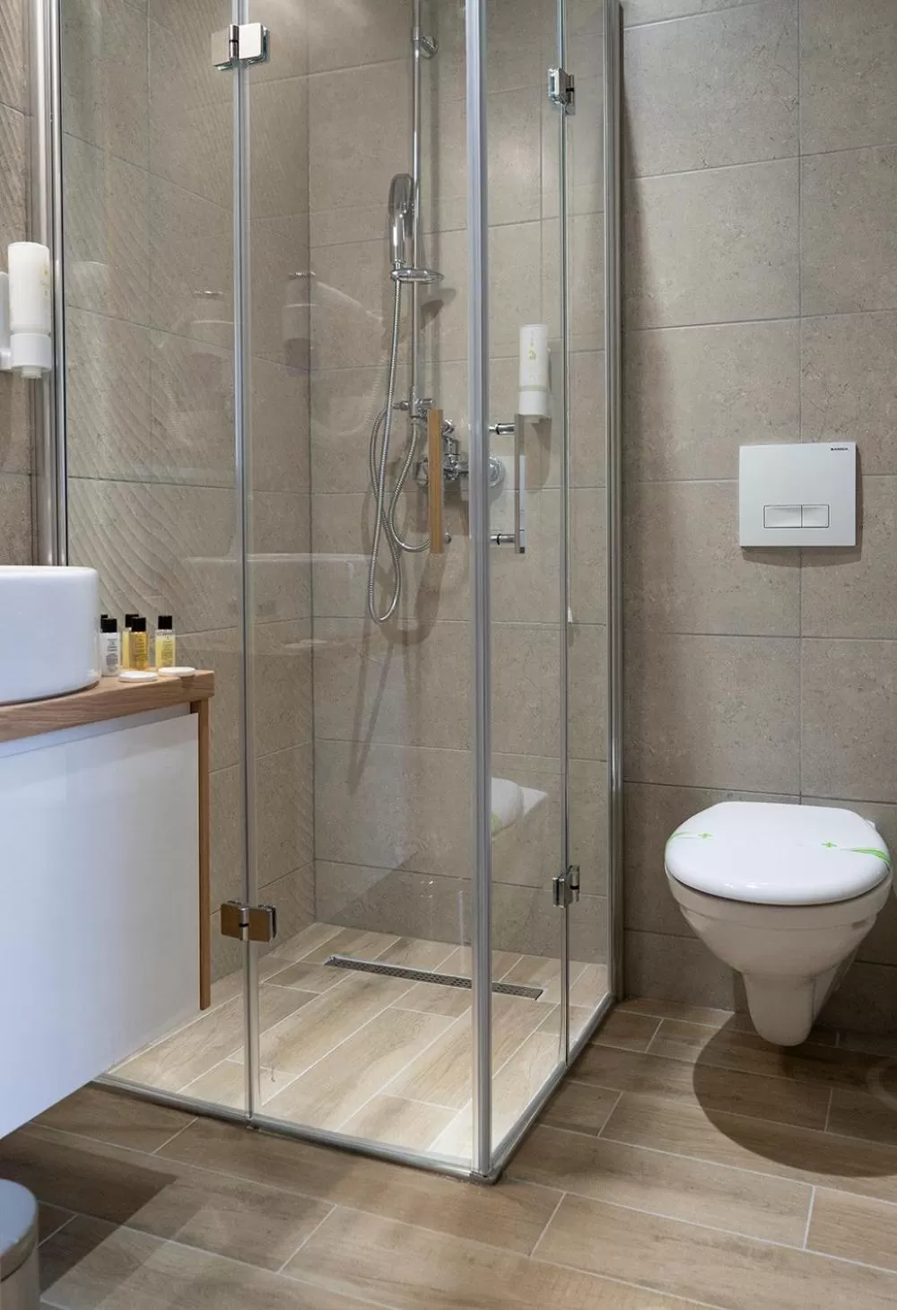 Shower in HA Hotel Mostar