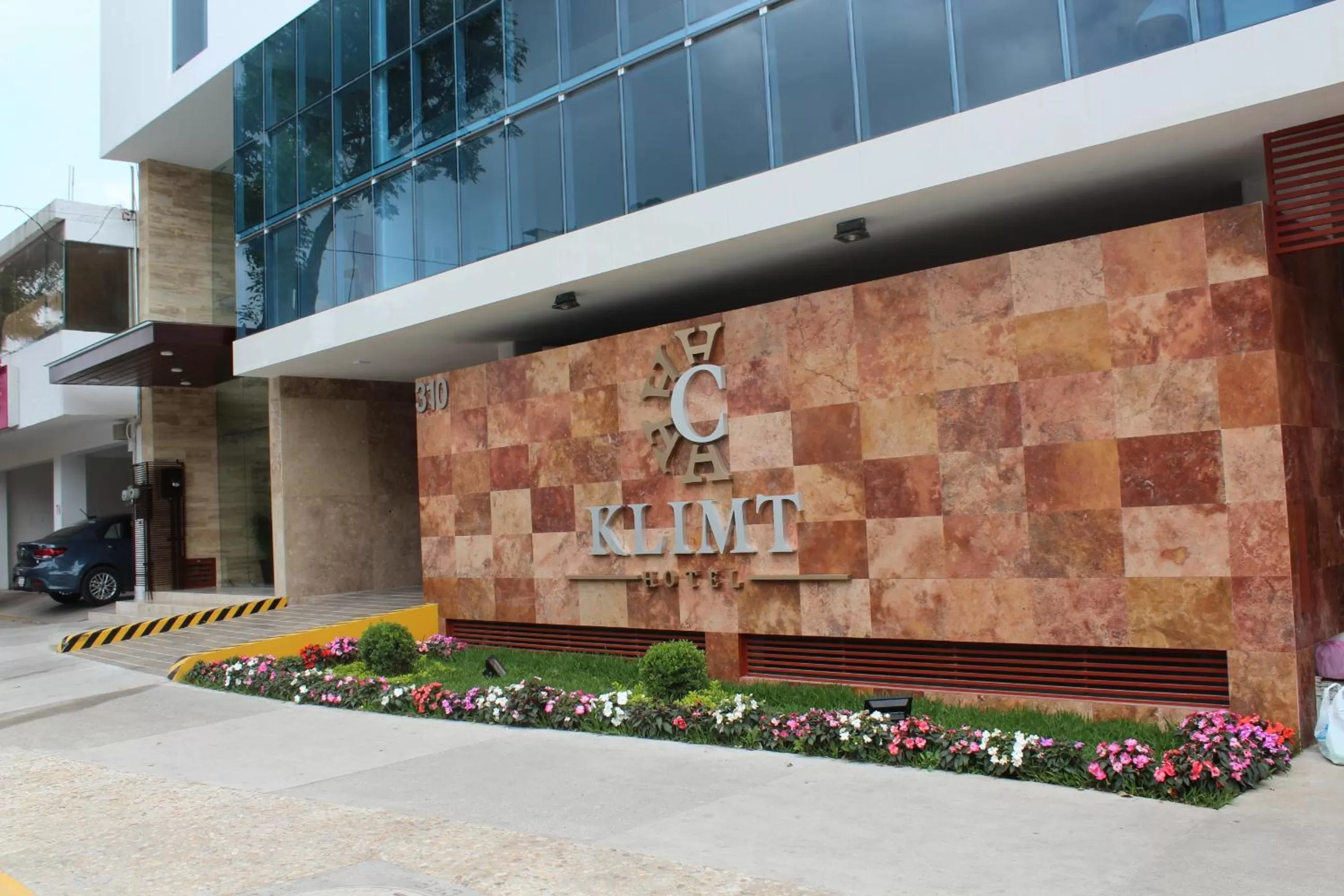 Property building in Hotel Klimt