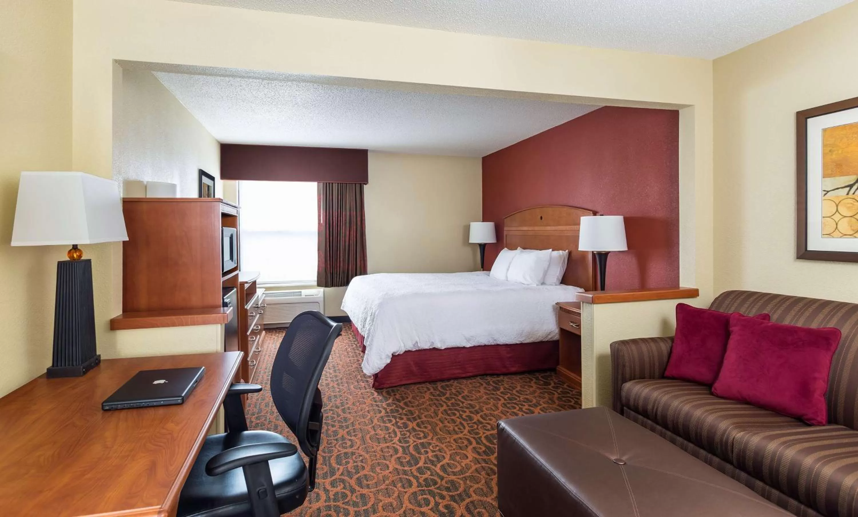 Bed in Hampton Inn Minneapolis-Burnsville