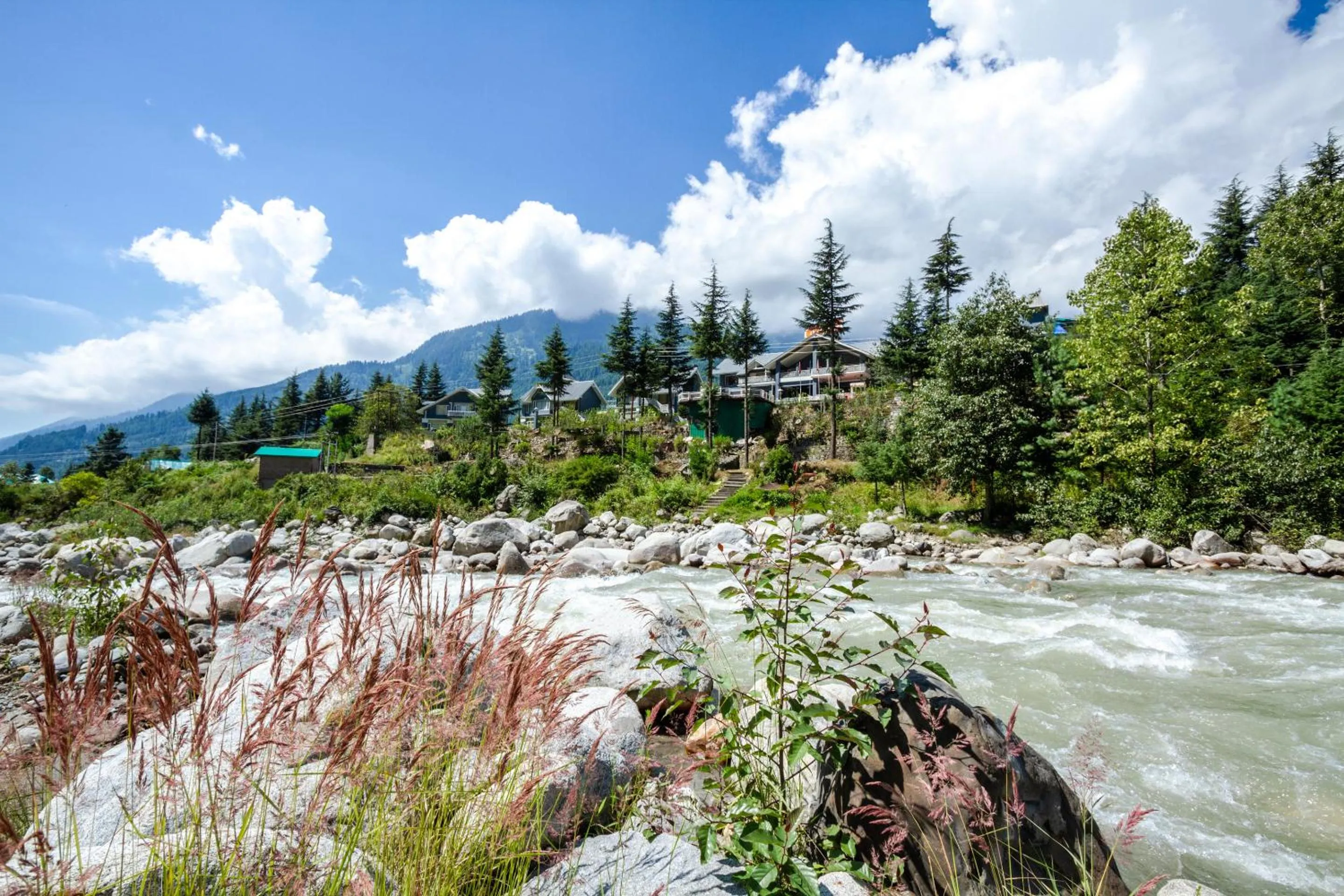 Property building in The Highland Park - A Truly River side Resort