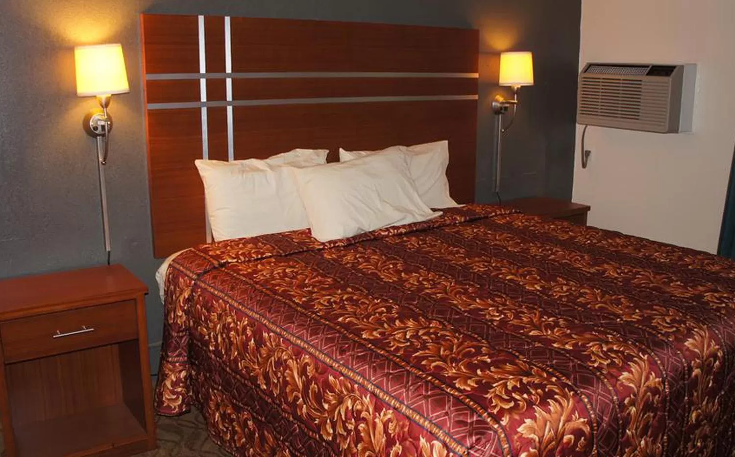 Bedroom, Bed in Coratel Inn & Suites by Jasper Waite Park