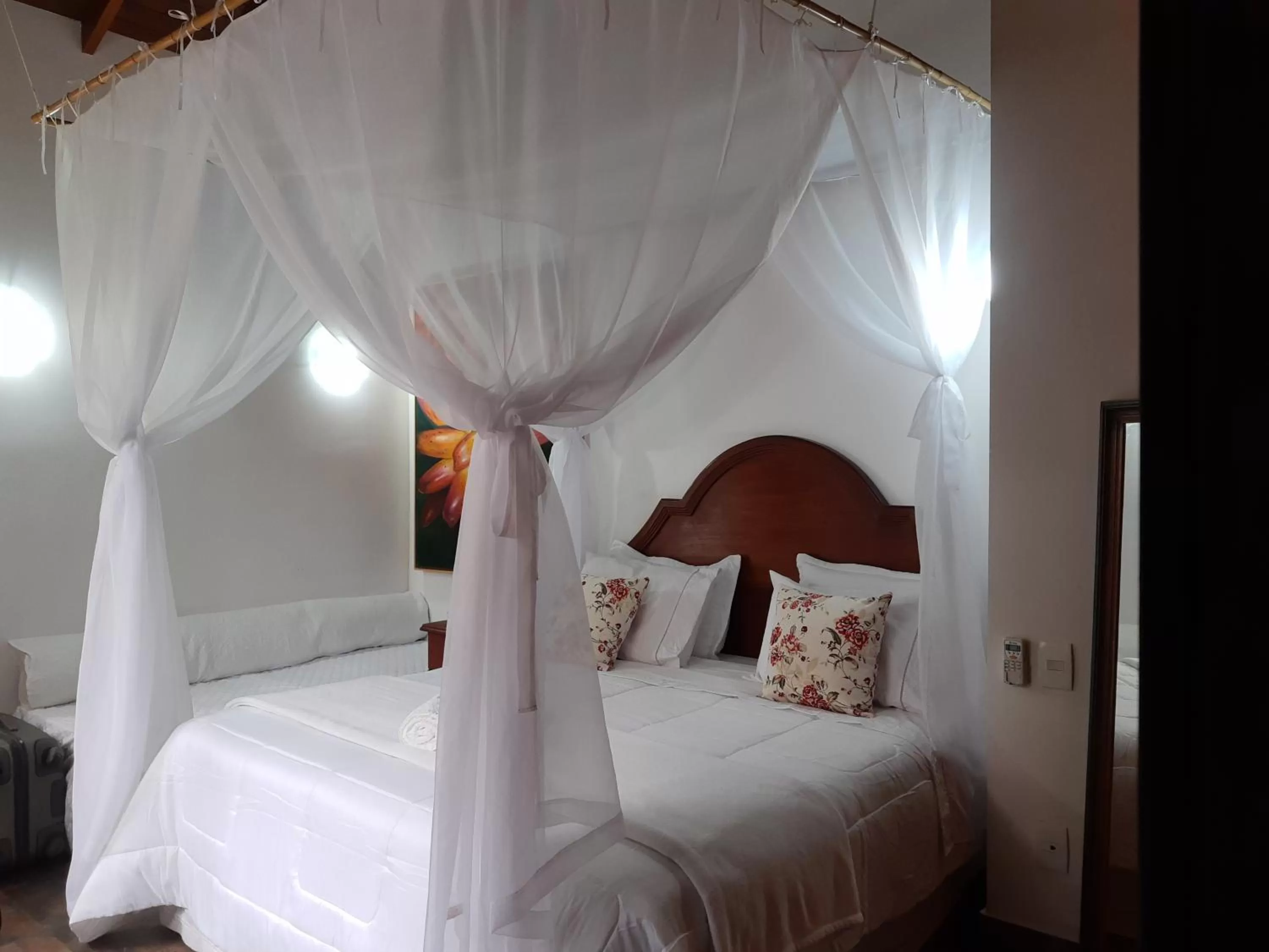 Bed in Magias de Paraty Ecopousada