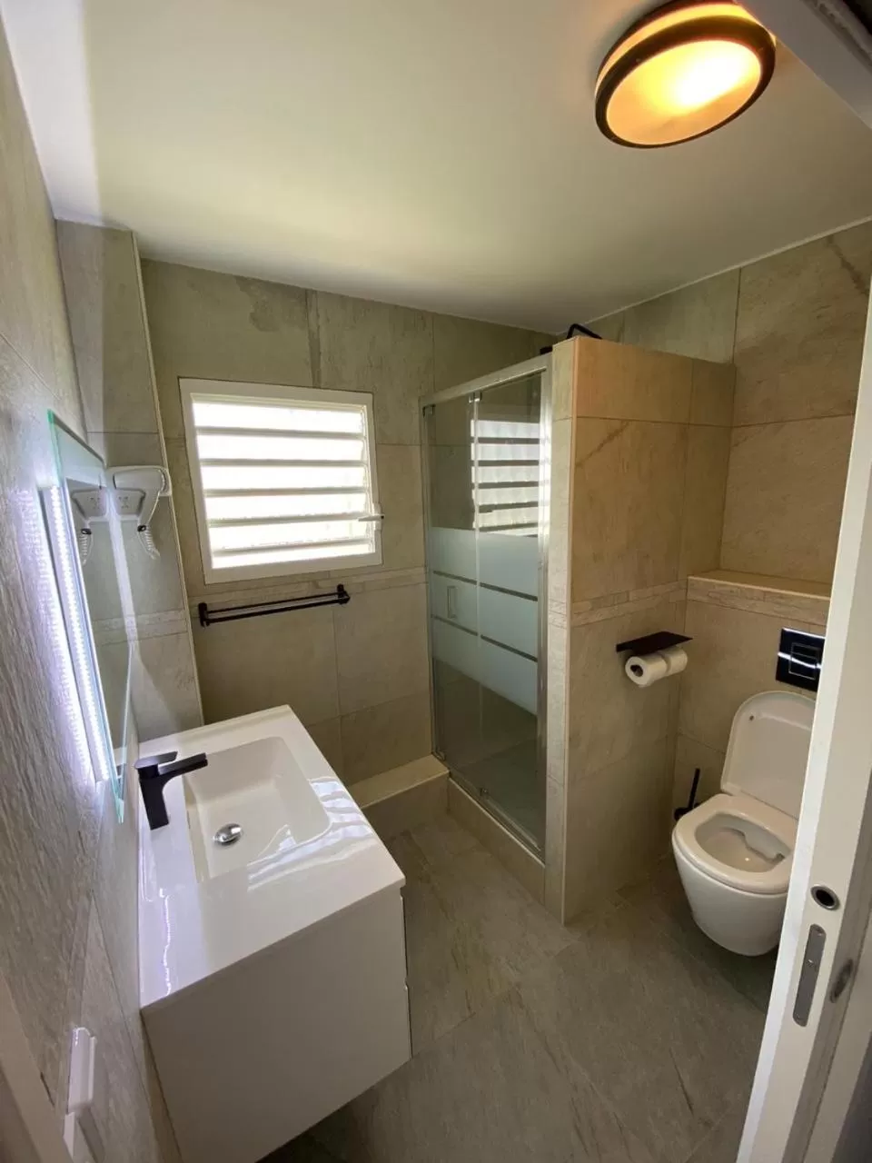 Bathroom in Karaibes Residence