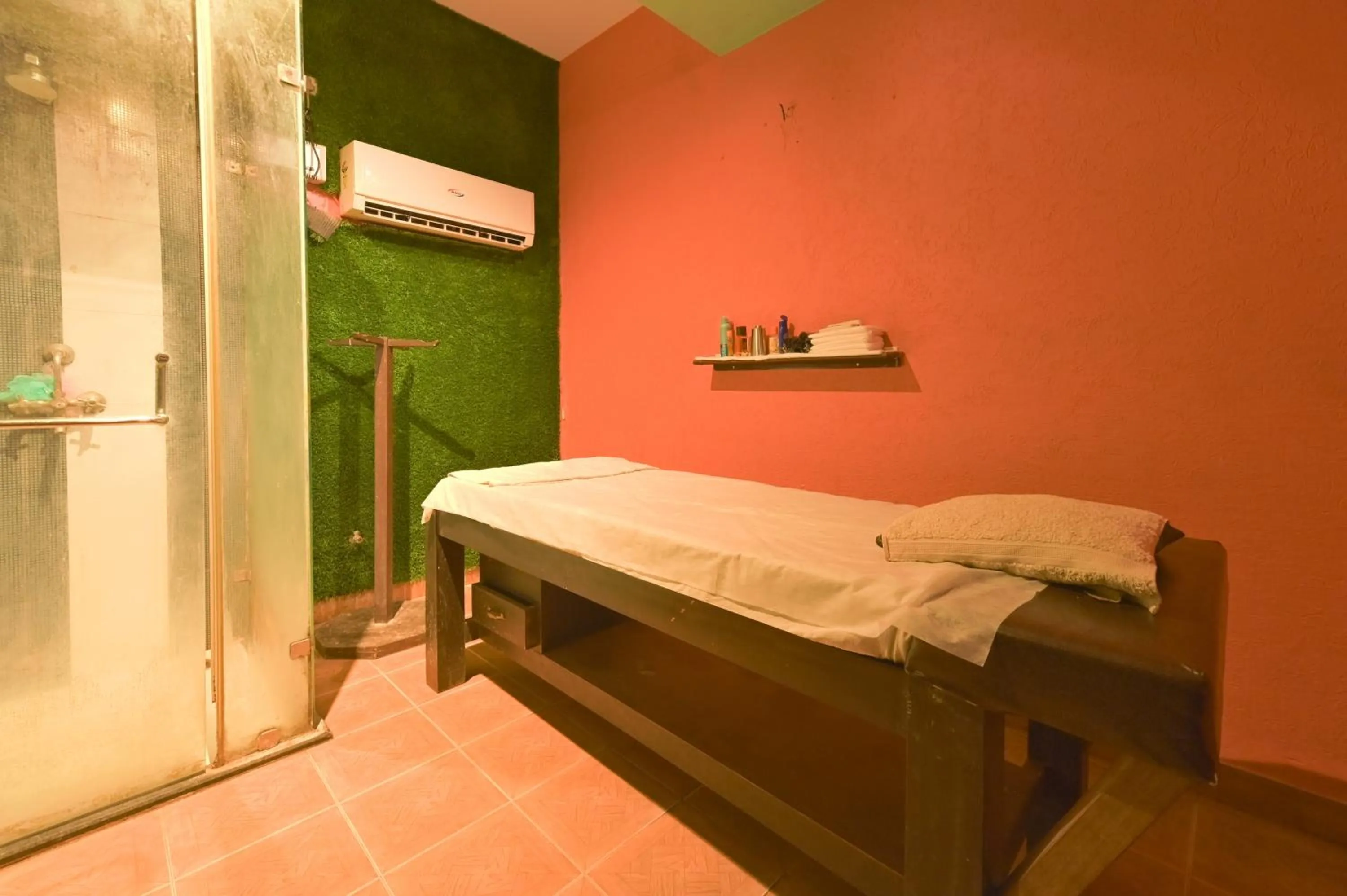 Spa and wellness centre/facilities in The Byke Boutique - Hotel Grassfield, Jaipur