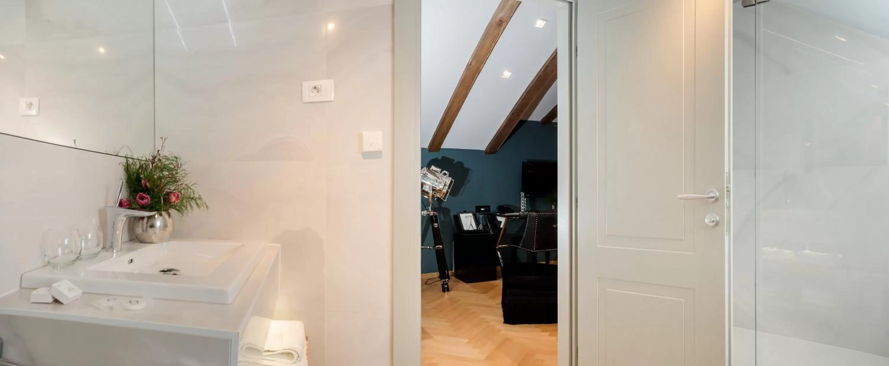 Bathroom in Heritage Hotel 19