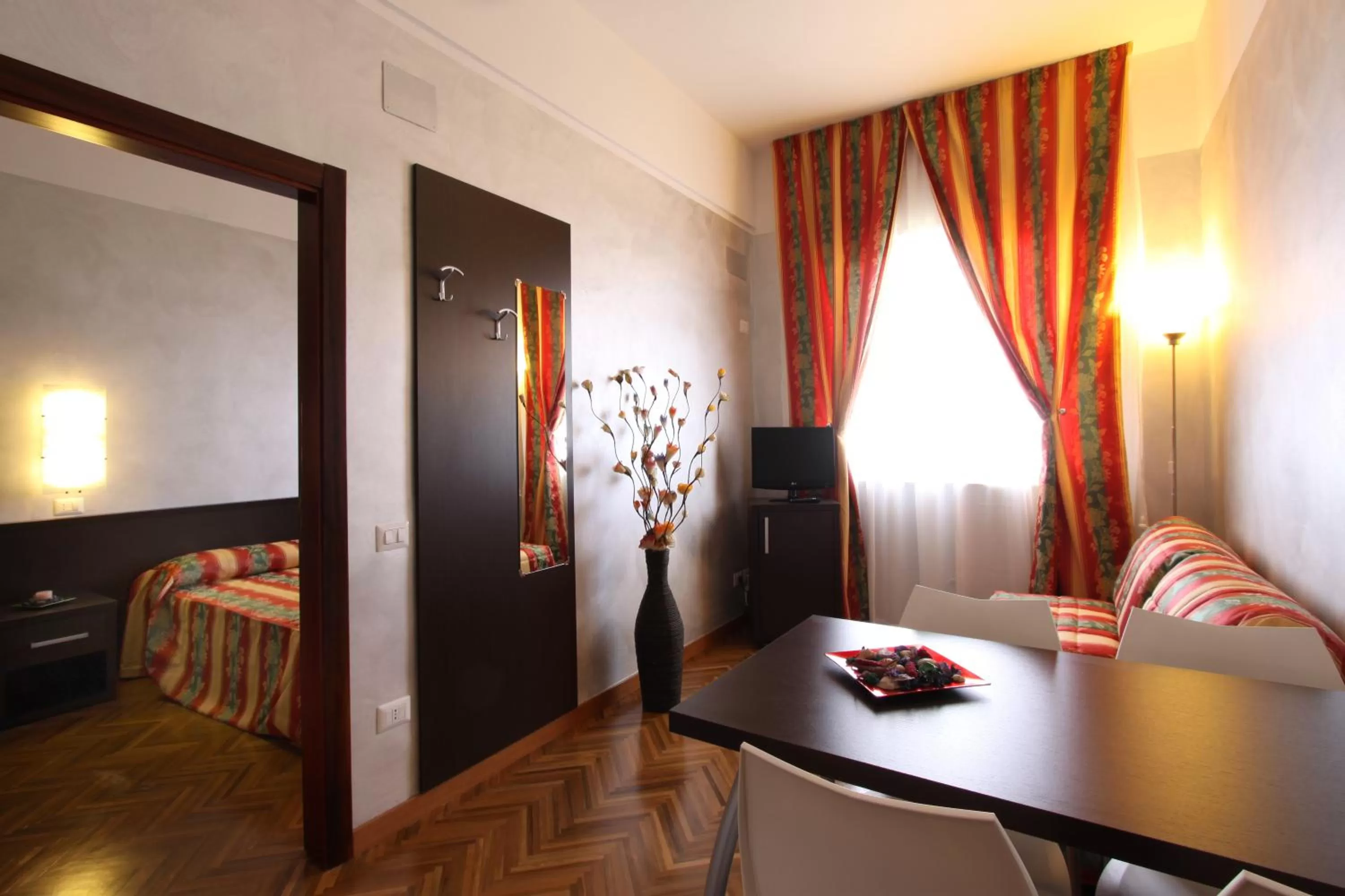 TV and multimedia in Hotel Astoria