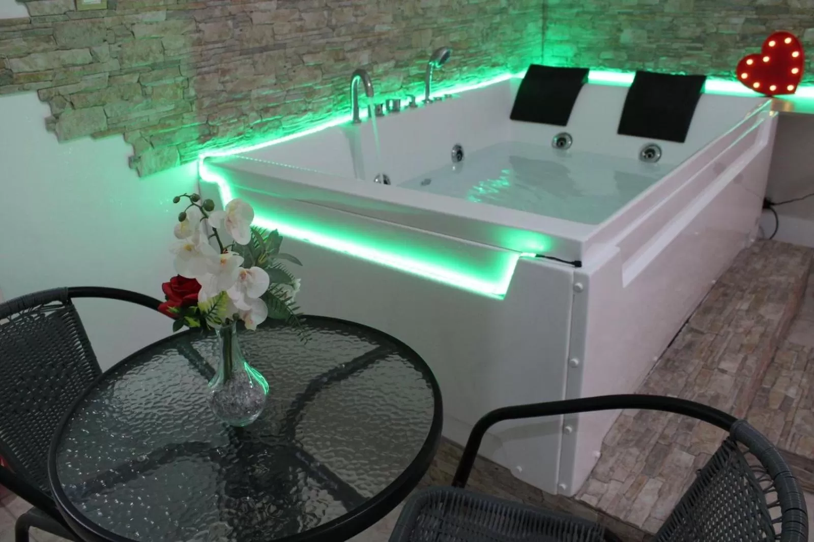 Swimming Pool in Dolce Notte