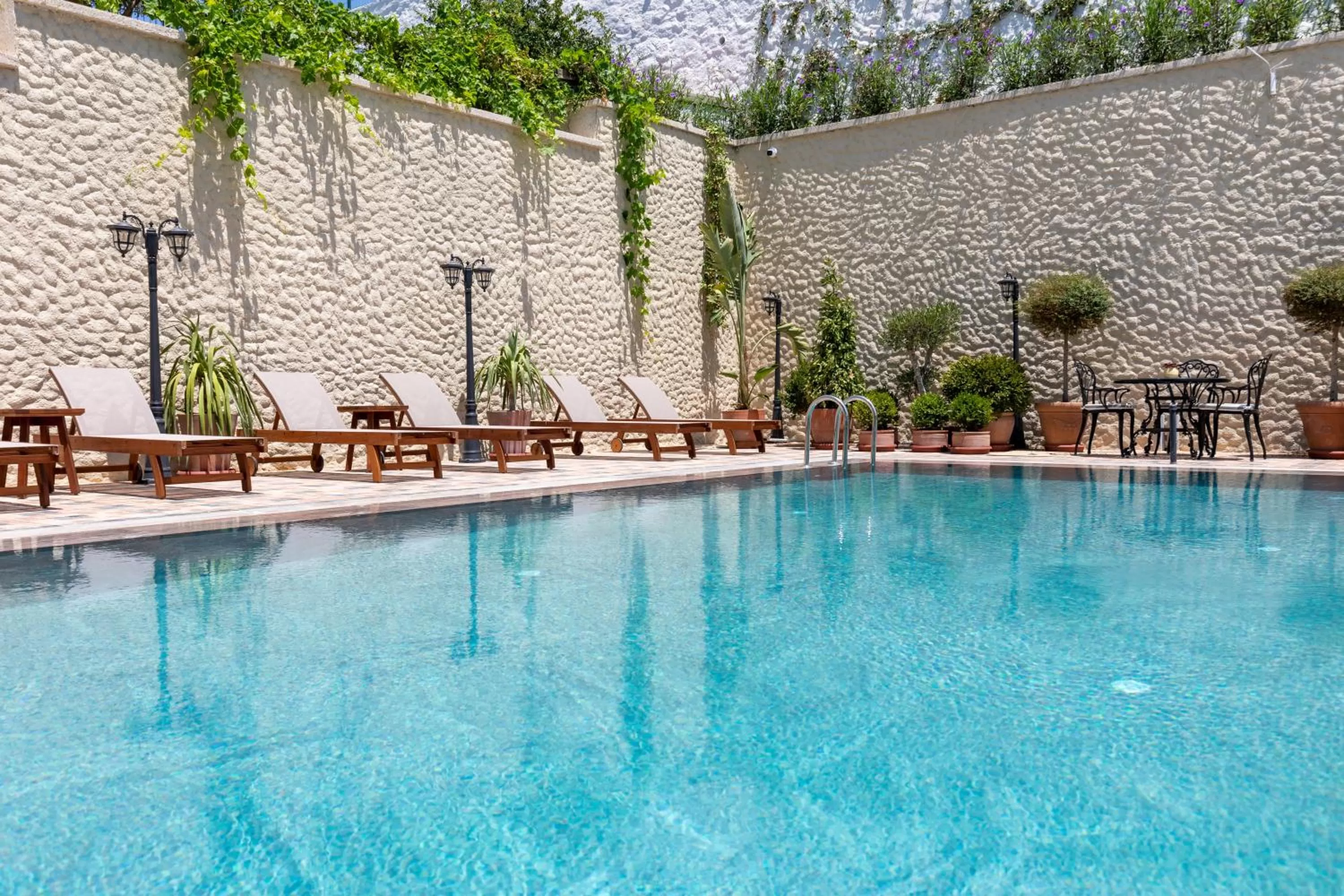 Skiing in Motif Hotel Çeşme