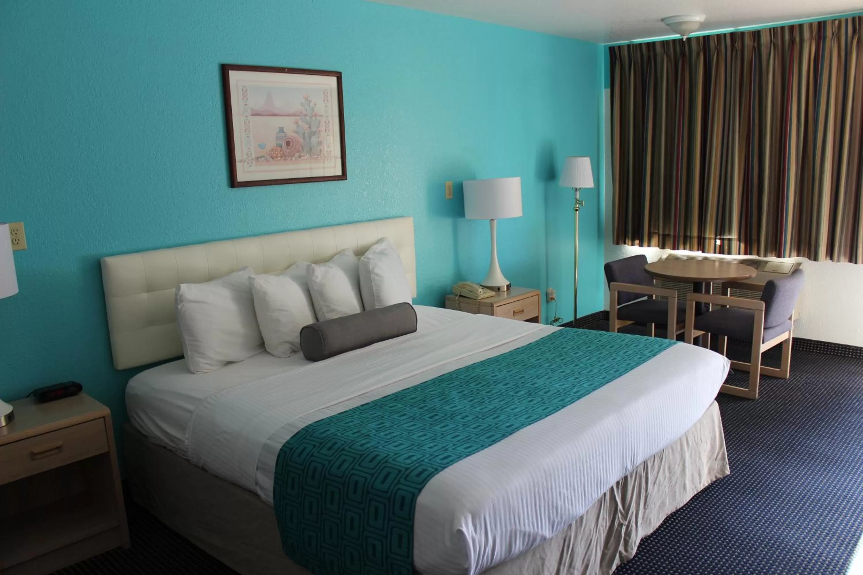 Bed in Howard Johnson by Wyndham Holbrook