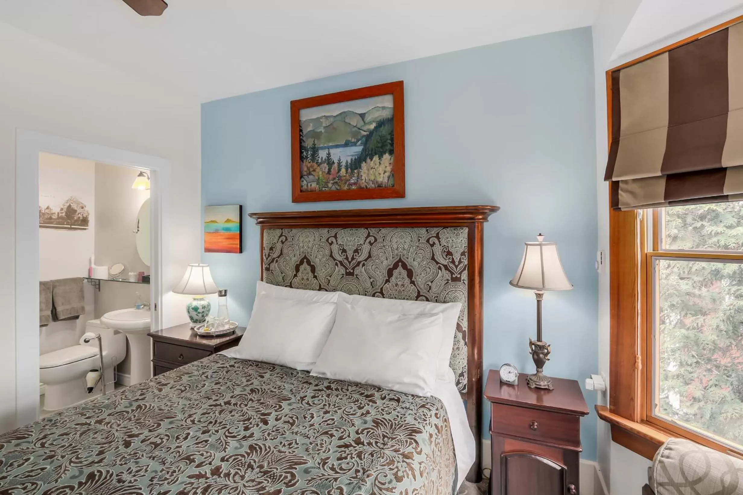 Bed in West End Guest House