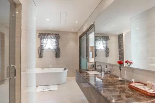 Hot Tub in Century Hotel Doha