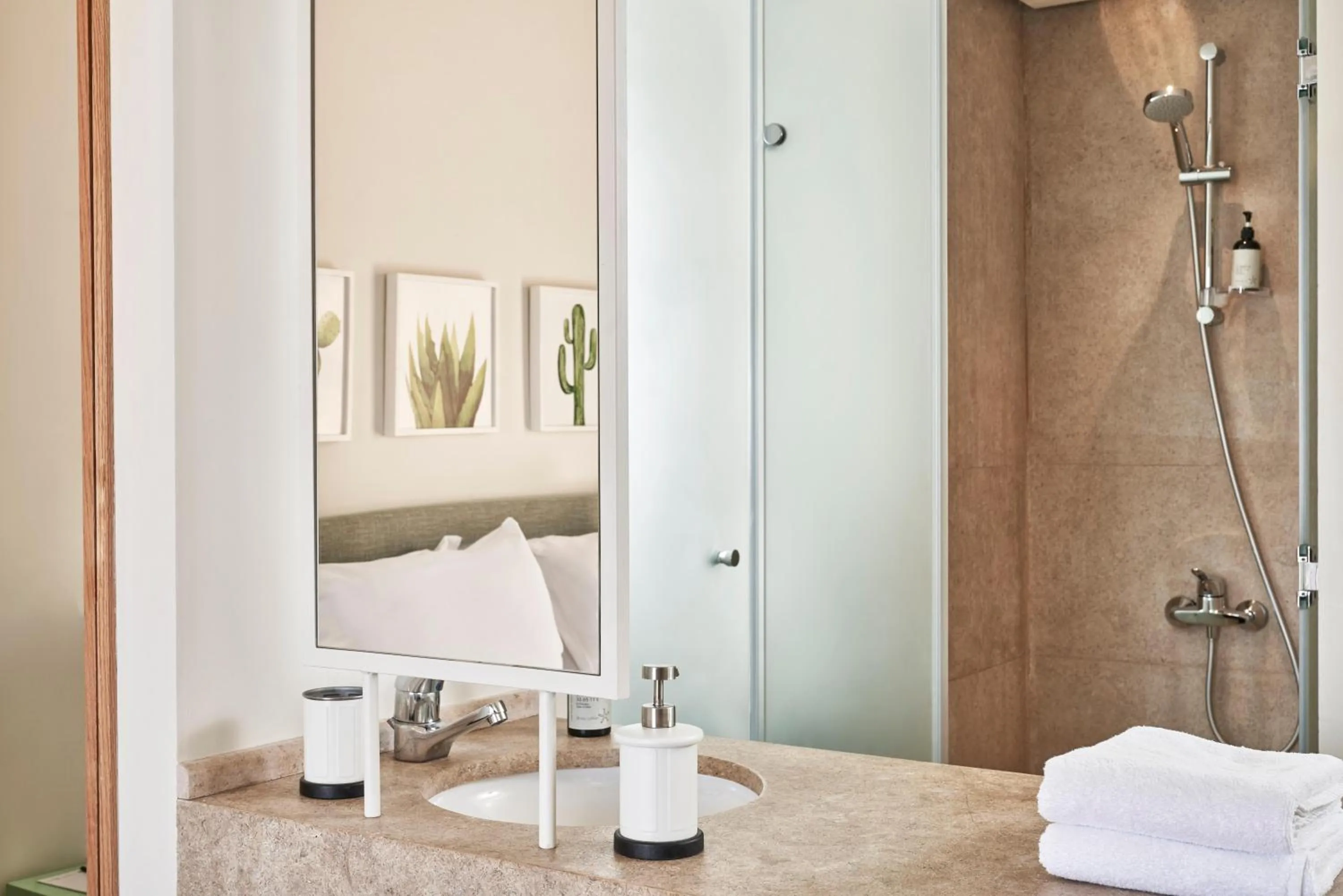 Shower in Captain's Inn Hotel