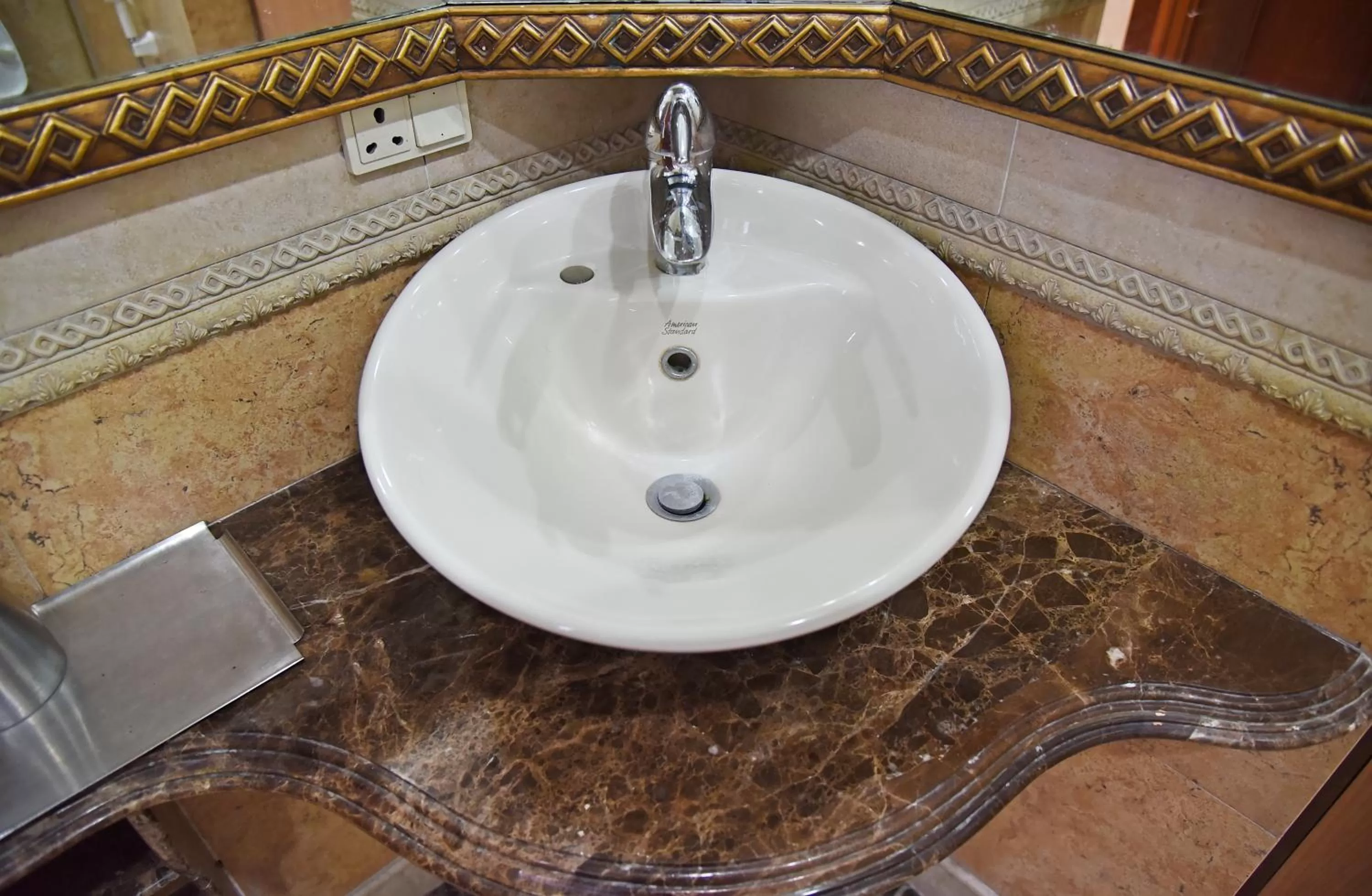 Bathroom in The Moira - Bed and Breakfast