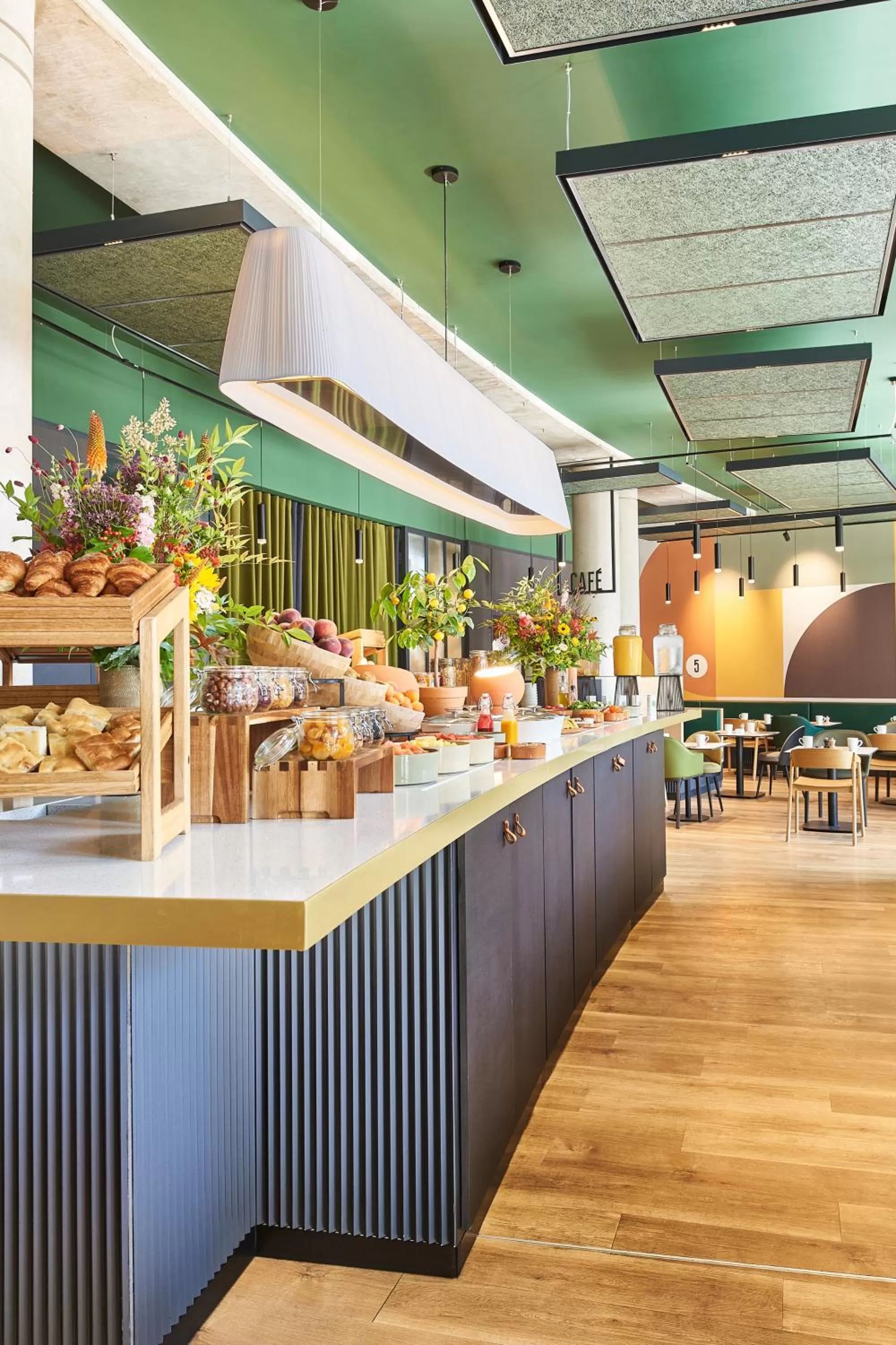 Restaurant/places to eat in Novotel Paris Gare De Lyon