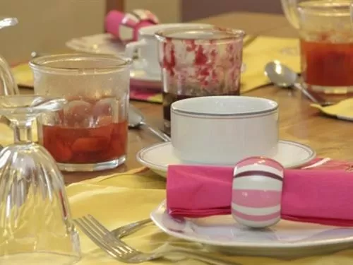 Dining area in Chambres d'hôtes-Les Chambres de Mado