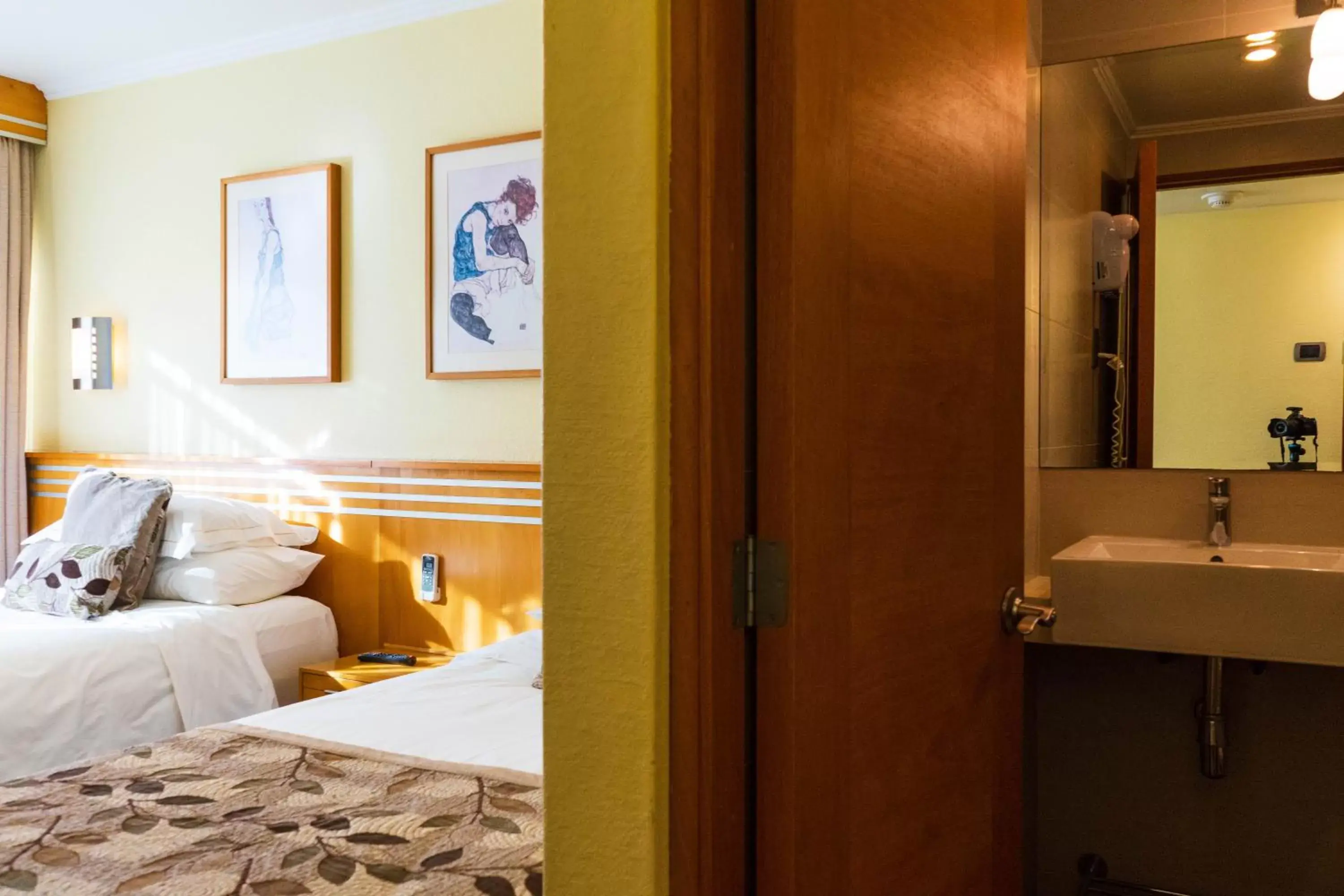 Twin Room - single occupancy in Hotel Restaurante Ankara Twin Room - single occupancy in Hotel Restaurante Ankara