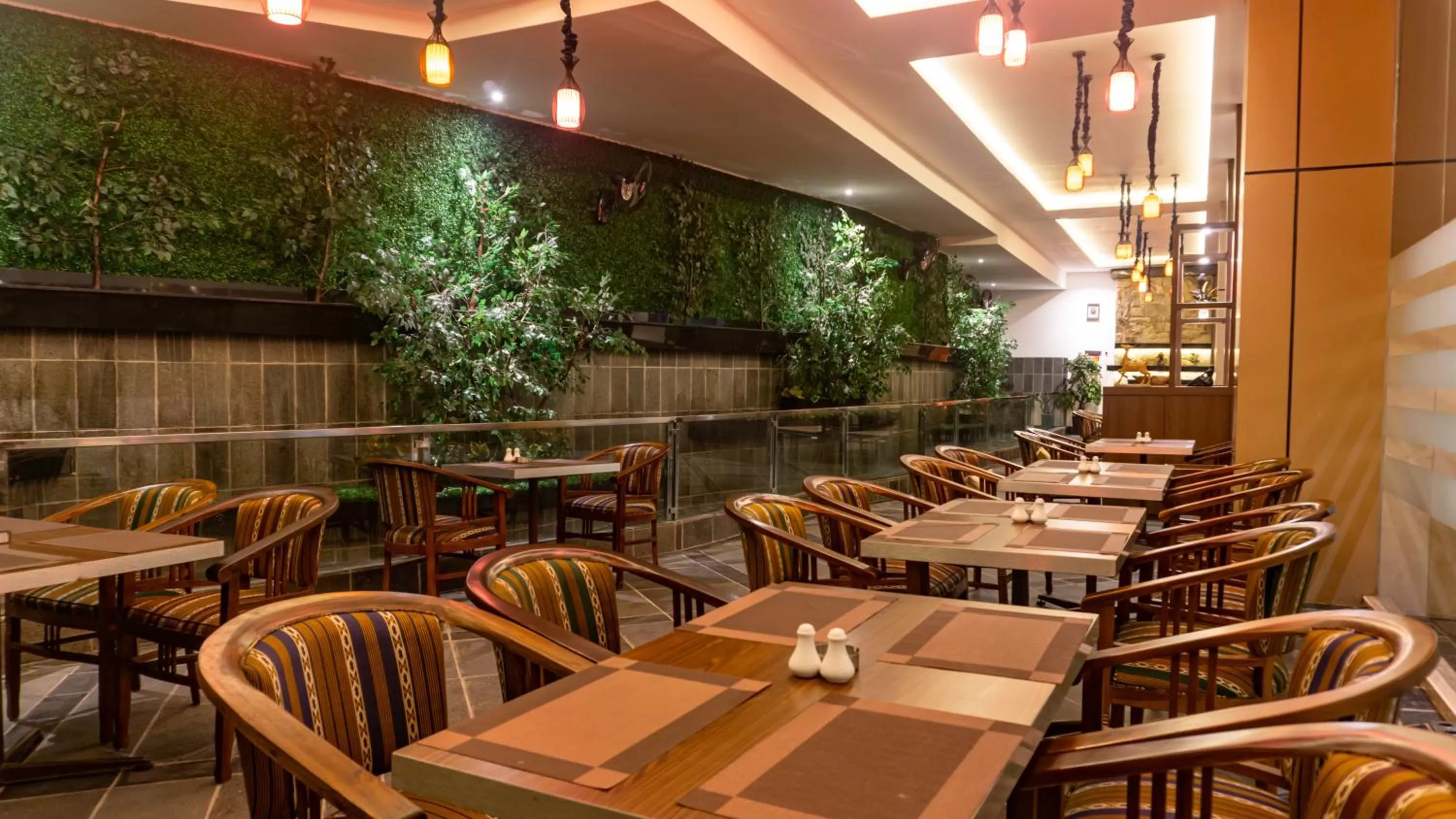 Restaurant/places to eat in Grand Sunshine Resort & Convention