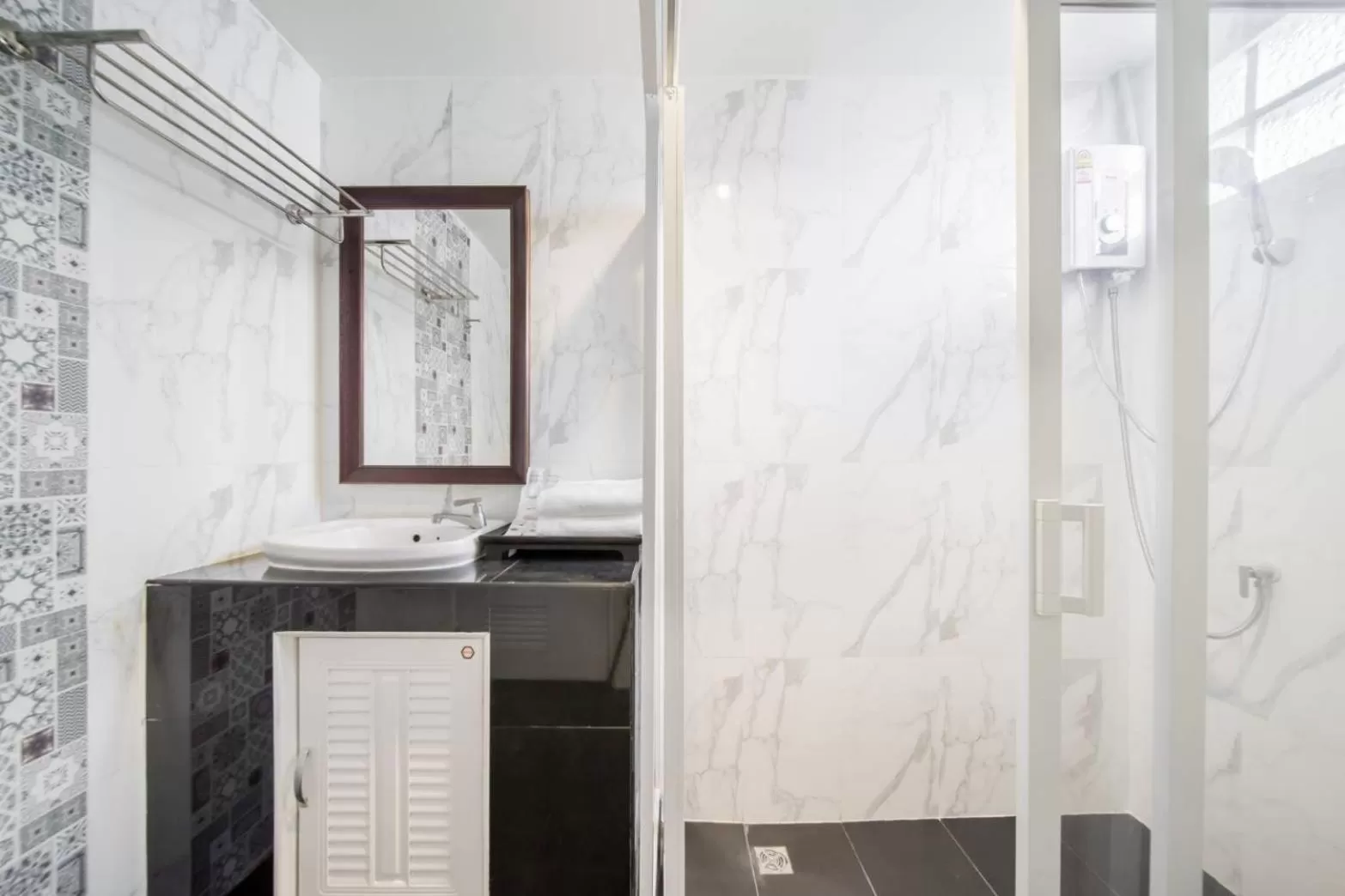  Premier Deluxe Room in Ratchada Point Hotel