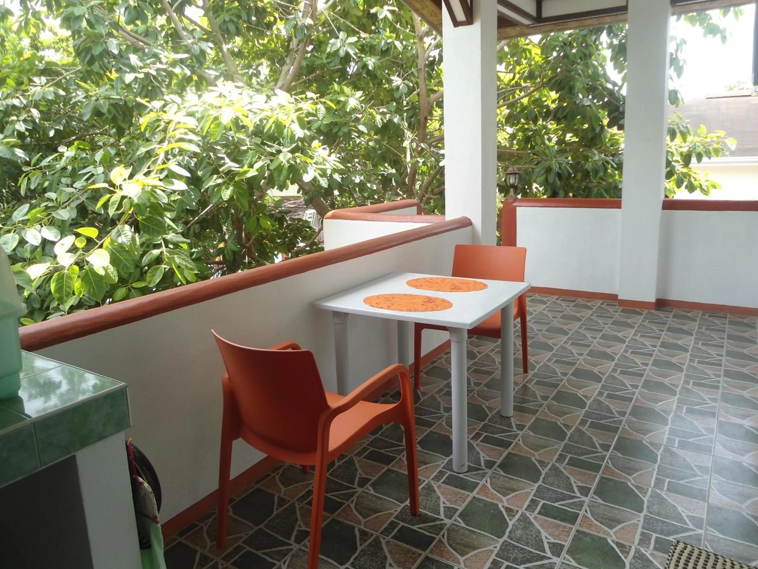 Dining area in Menchu's Pension House