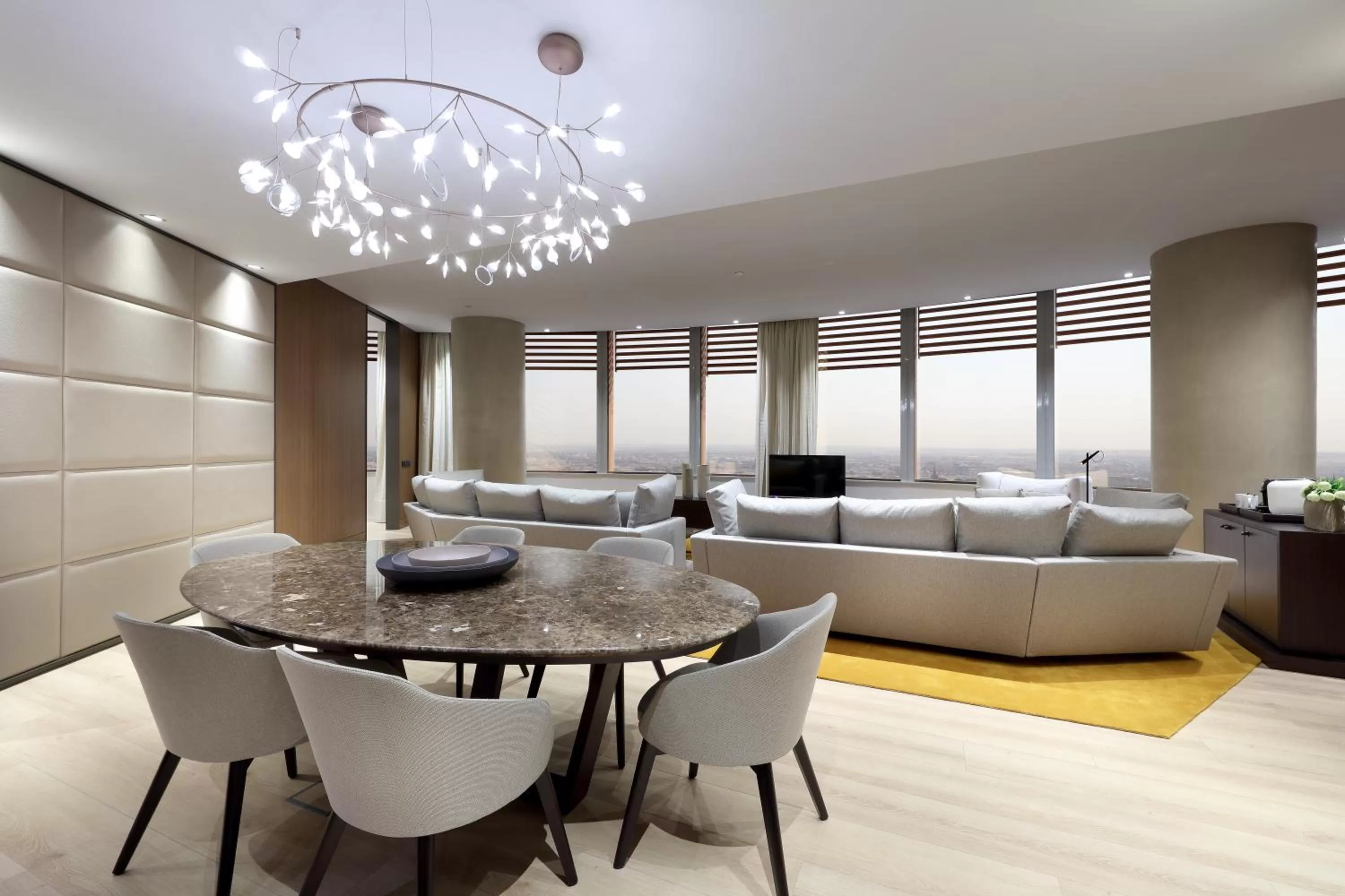 TV and multimedia in Eurostars Torre Sevilla