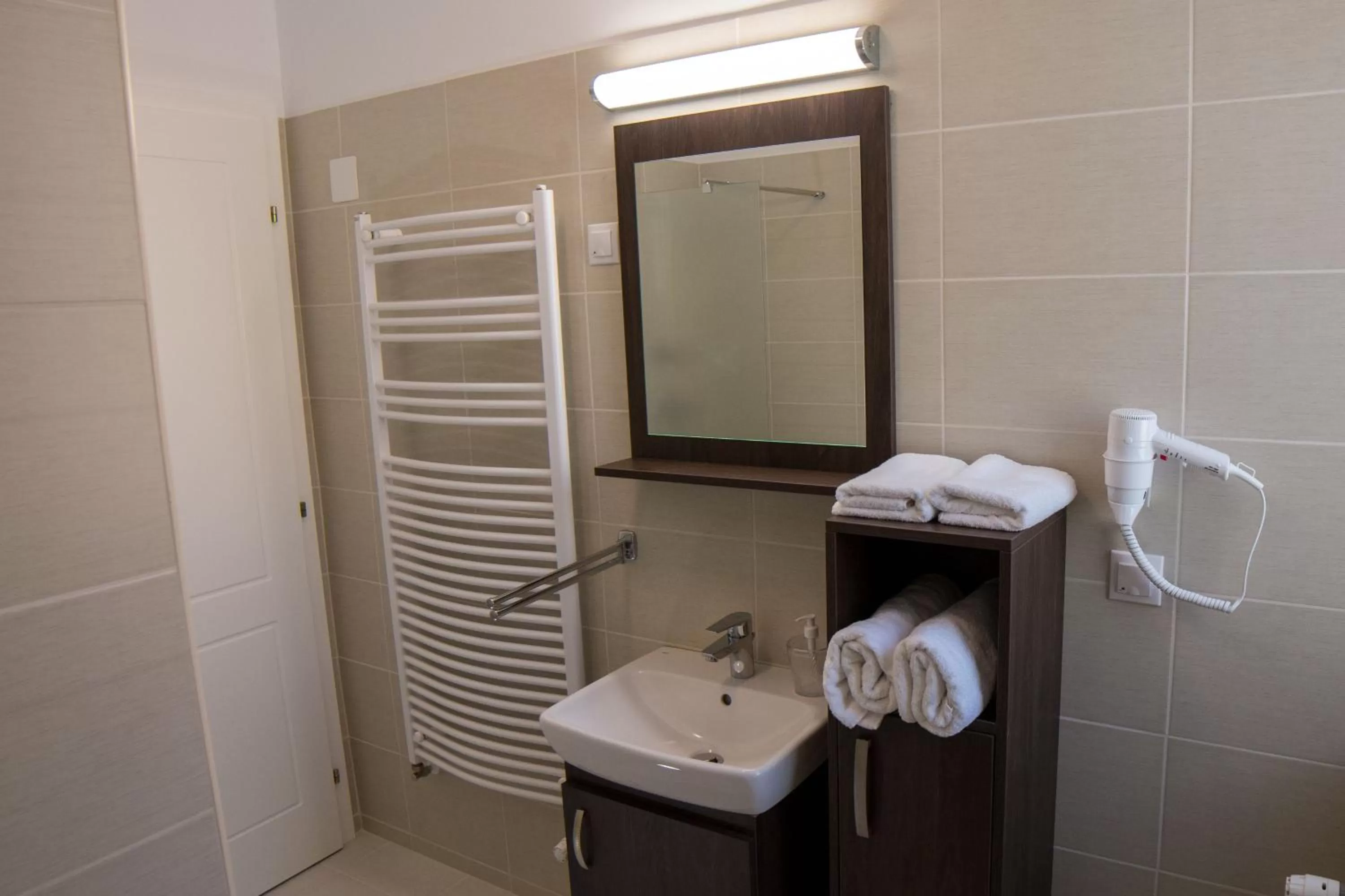 Bathroom in Mecset Apartman