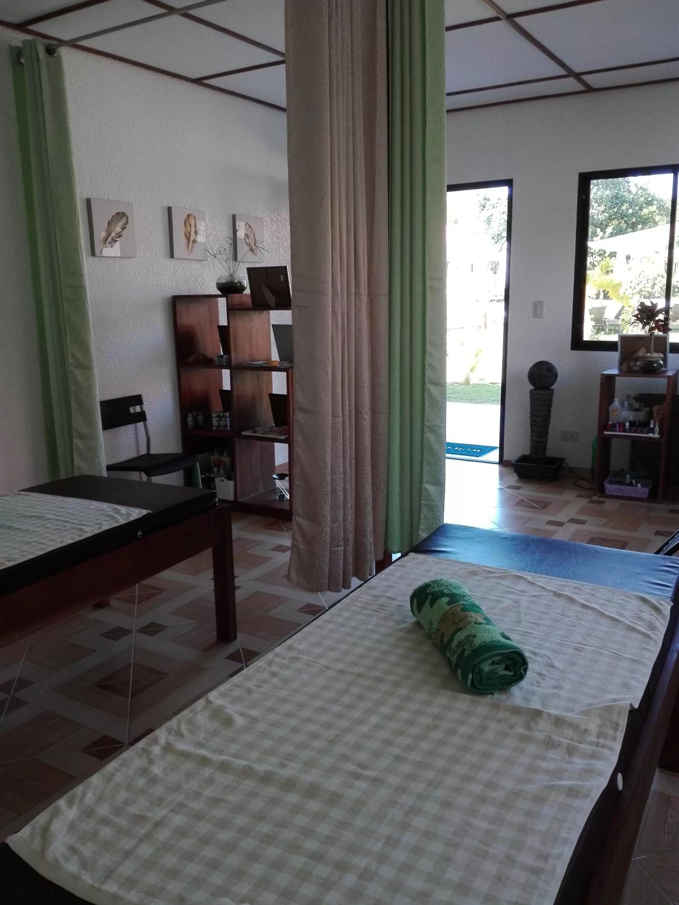 Massage in Jugalis Hotel and Restaurant