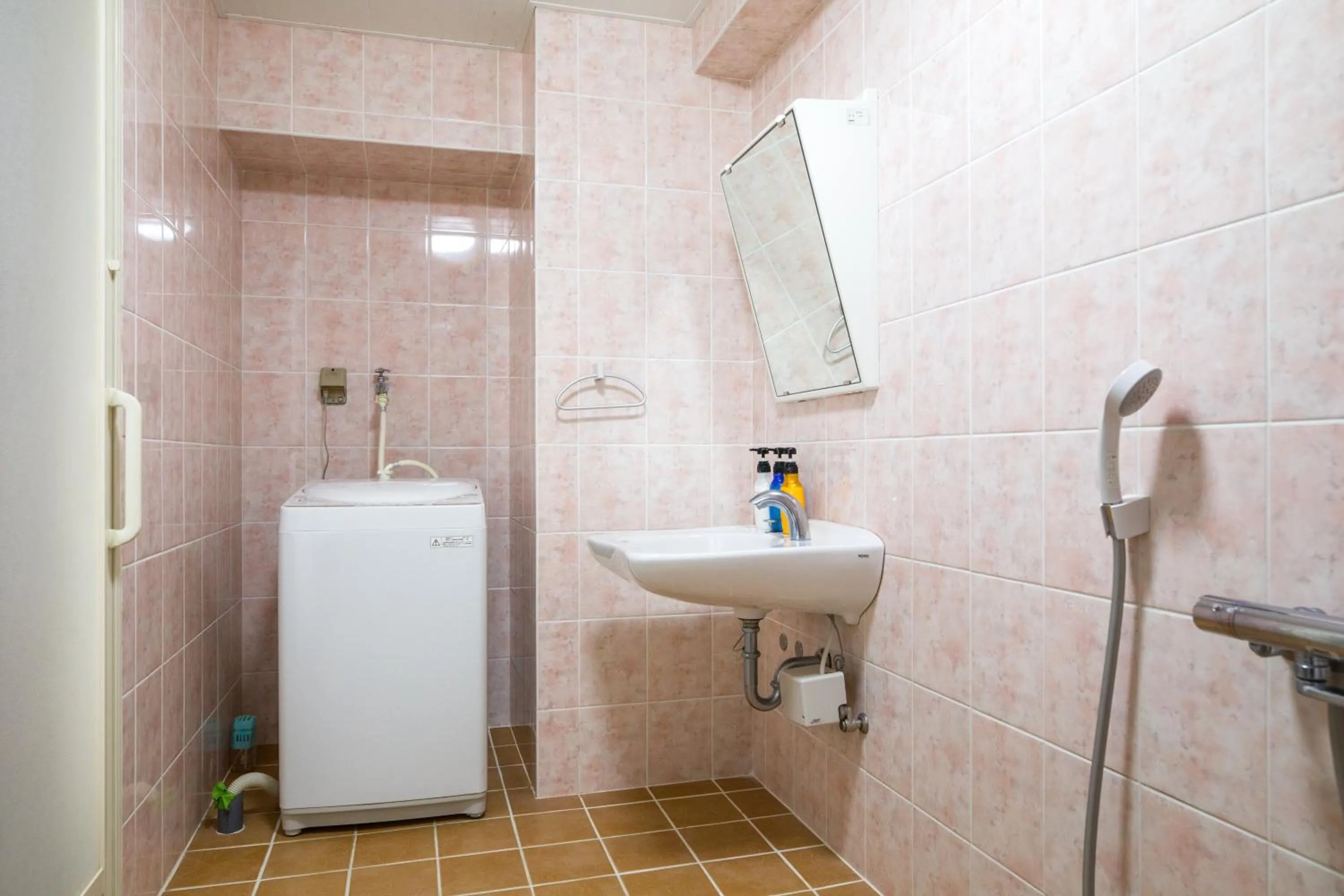 Bathroom in Mr. Kinjo in Makishi