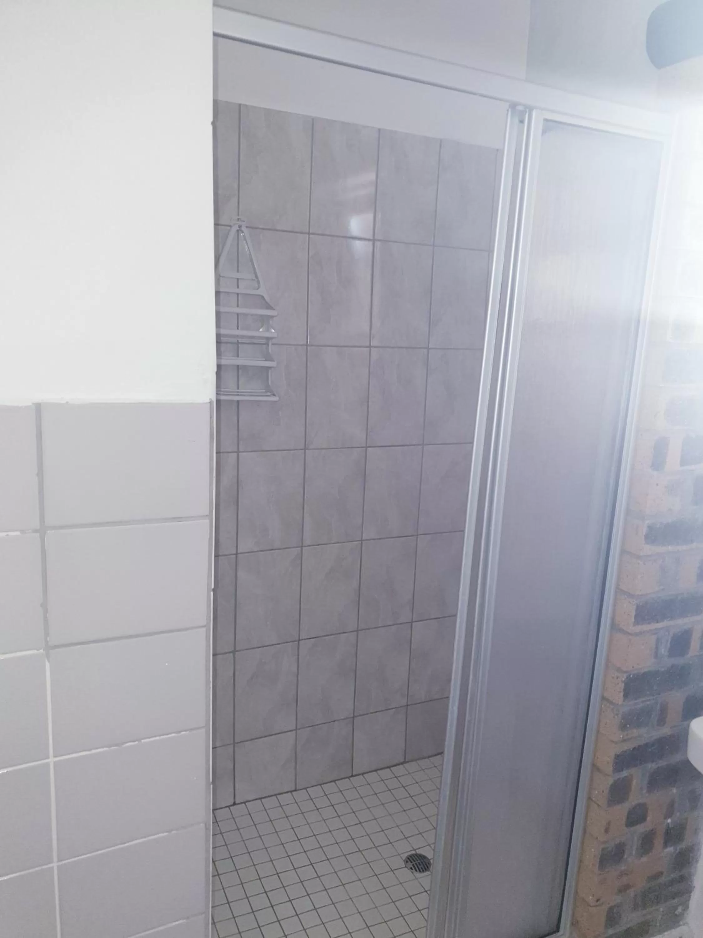 Shower in Sunflower Self-Catering