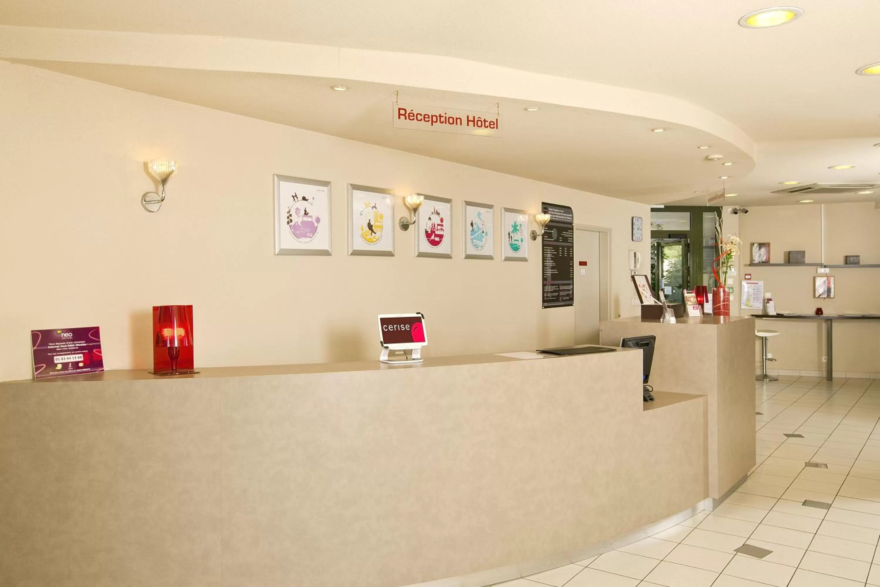 Lobby or reception in Cerise Valence