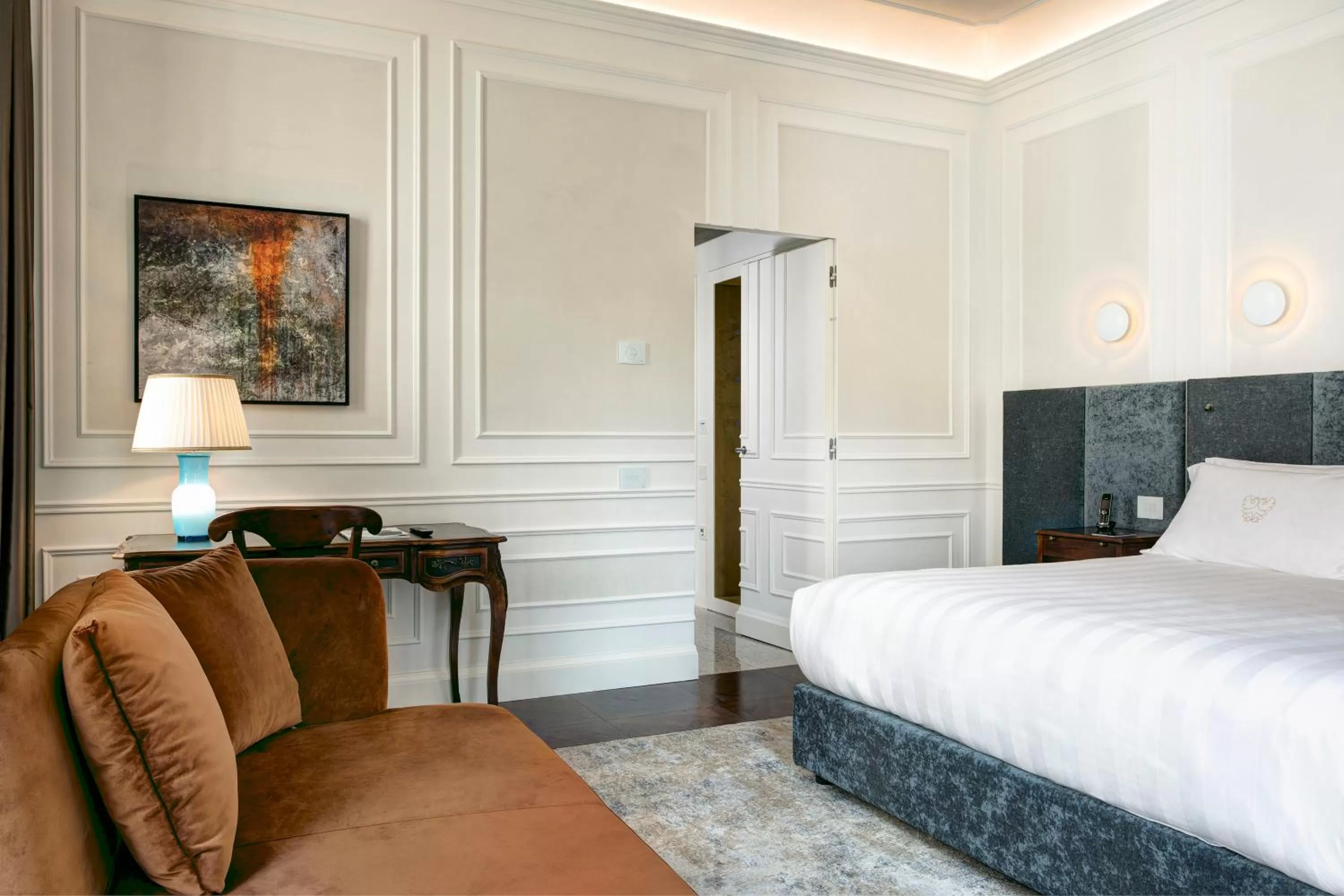 Bedroom, Bed in Grand Hotel Duchi d'Aosta