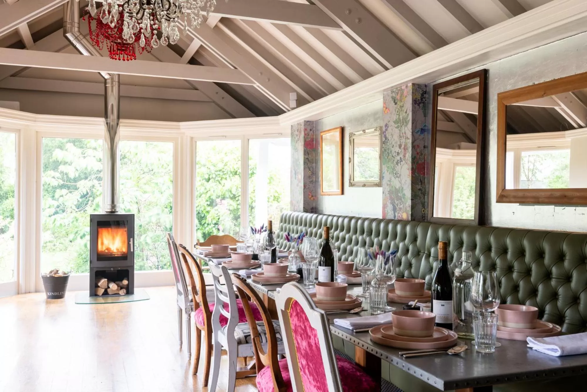 Restaurant/Places to Eat in The Whitehouse