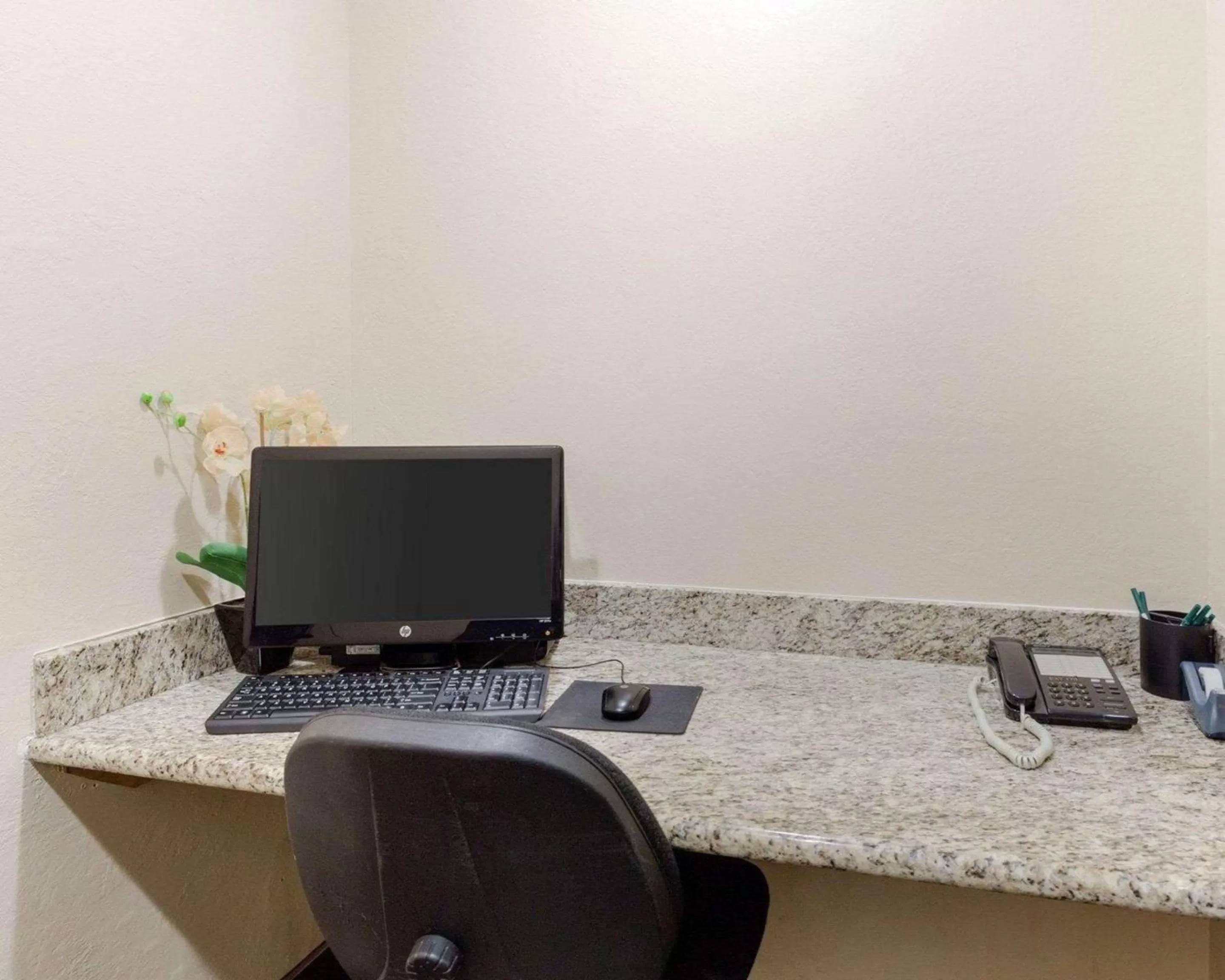 On site in Quality Suites Houston NW Cy-Fair