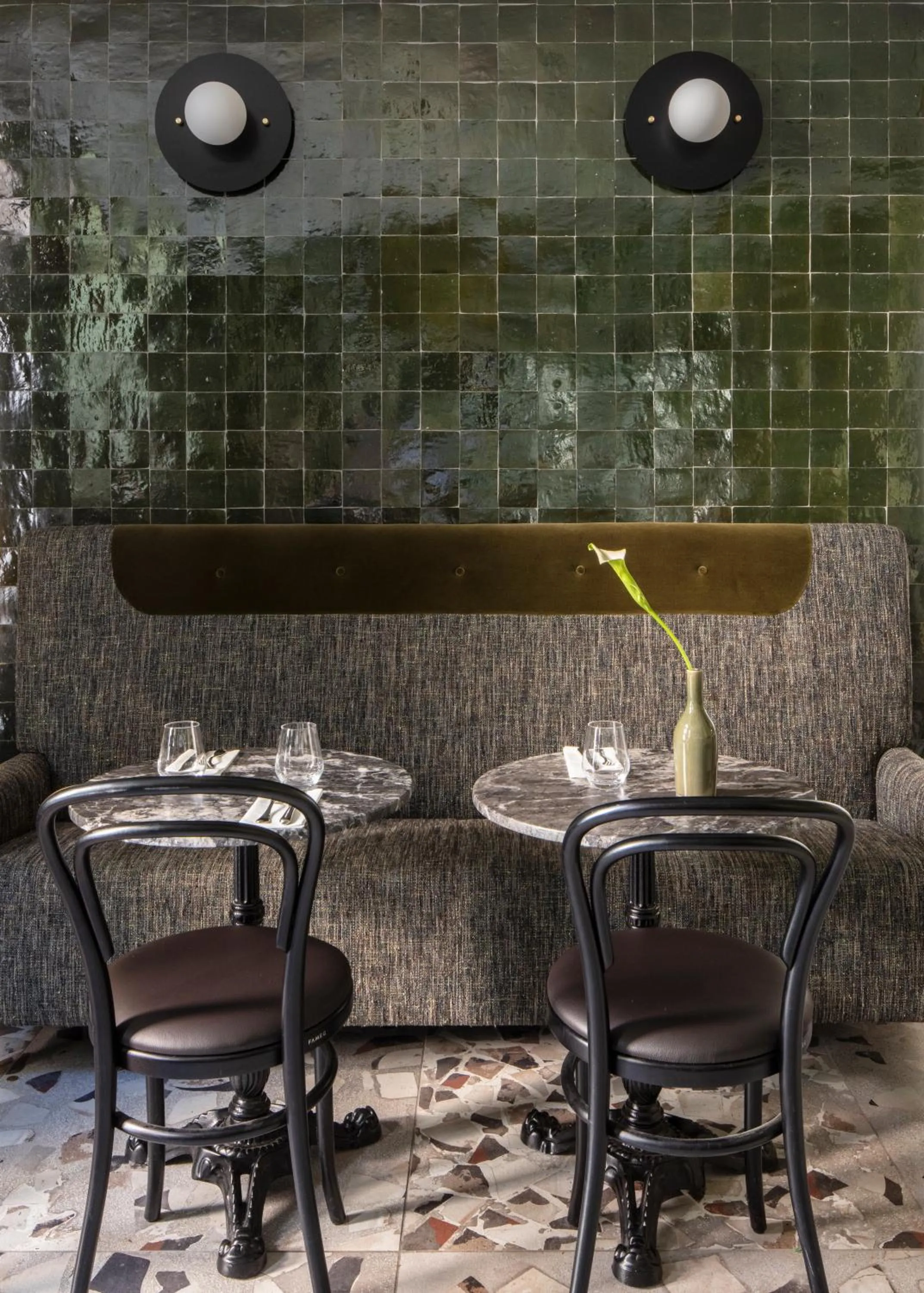 Lounge or bar in Hôtel de l'Abbaye Lyon - Boutique Hôtel