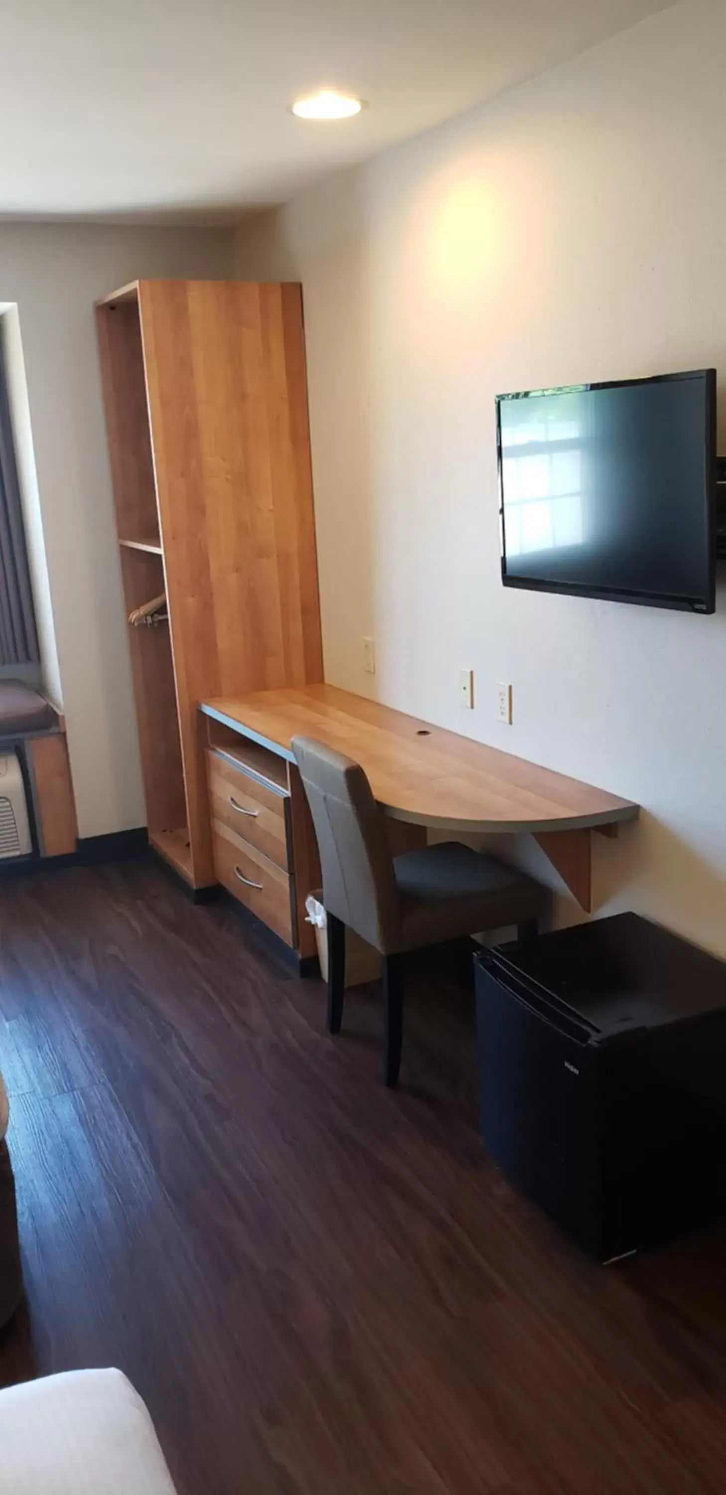 Queen Room with Two Queen Beds - Disability Access/Non-Smoking in York Microtel Inn & Suites by Wyndham Queen Room with Two Queen Beds - Disability Access/Non-Smoking in York Microtel Inn & Suites by Wyndham