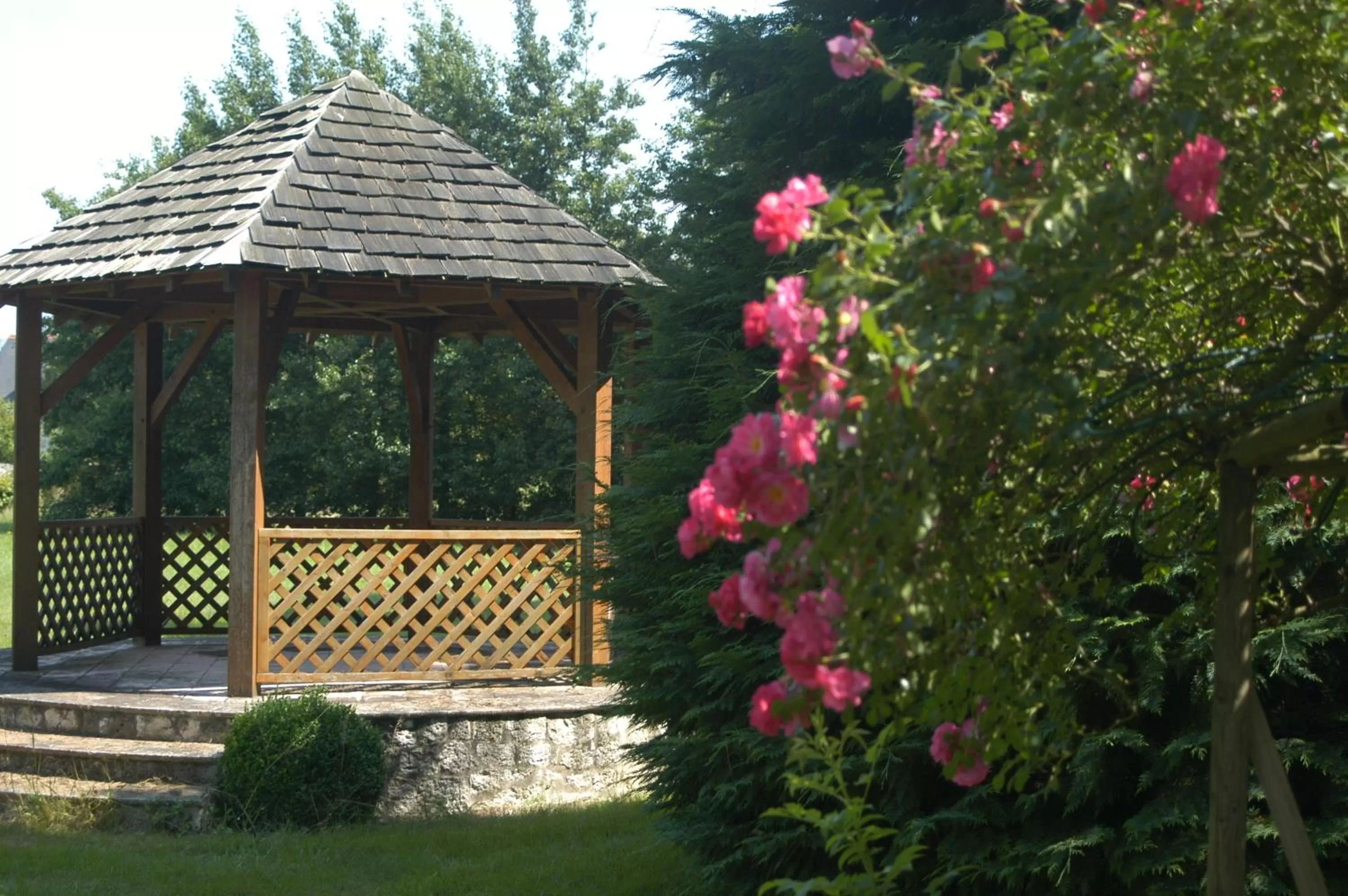 Facade/entrance in Cèdre et Charme
