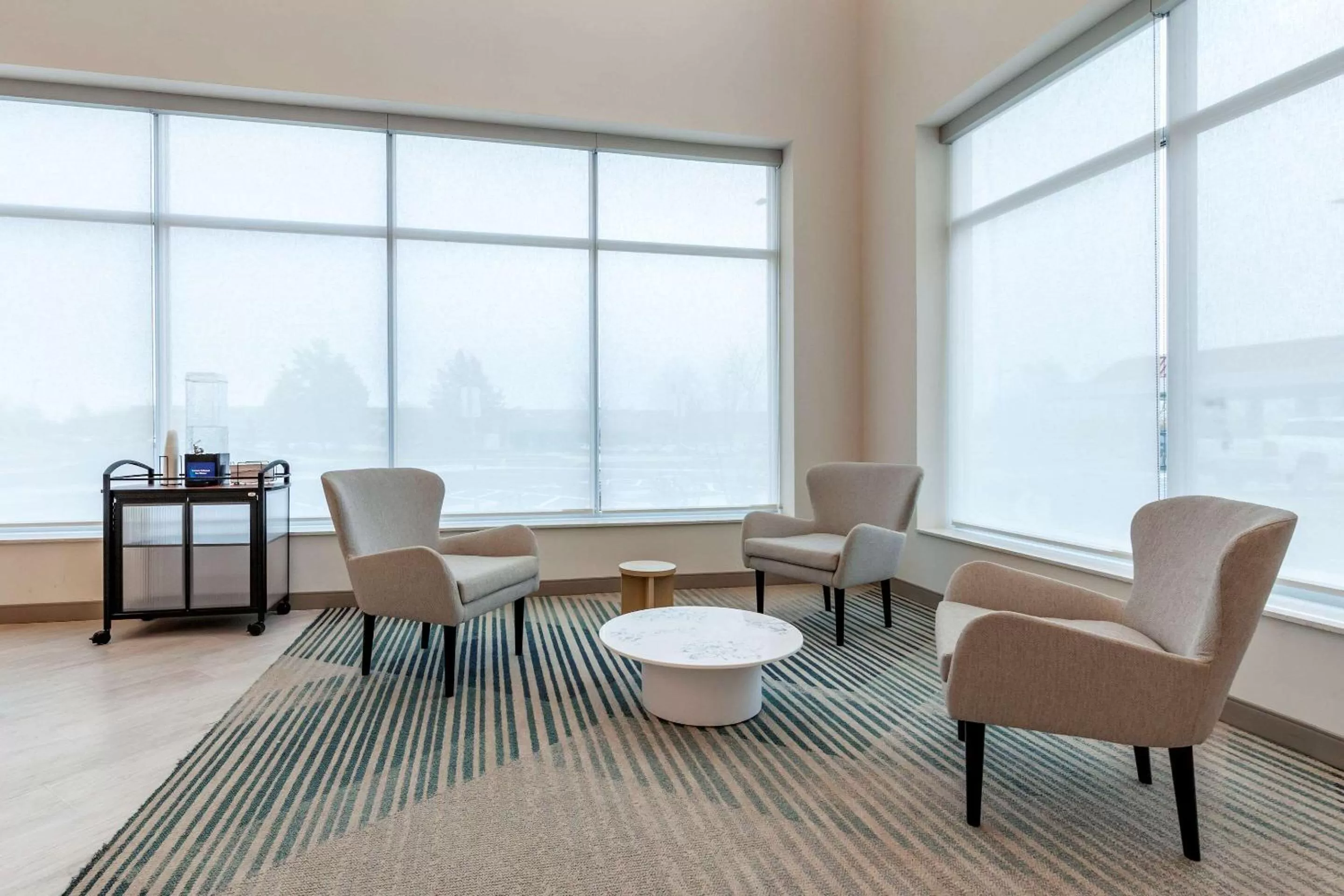 Lobby or reception in Comfort Suites Cottage Grove-Madison