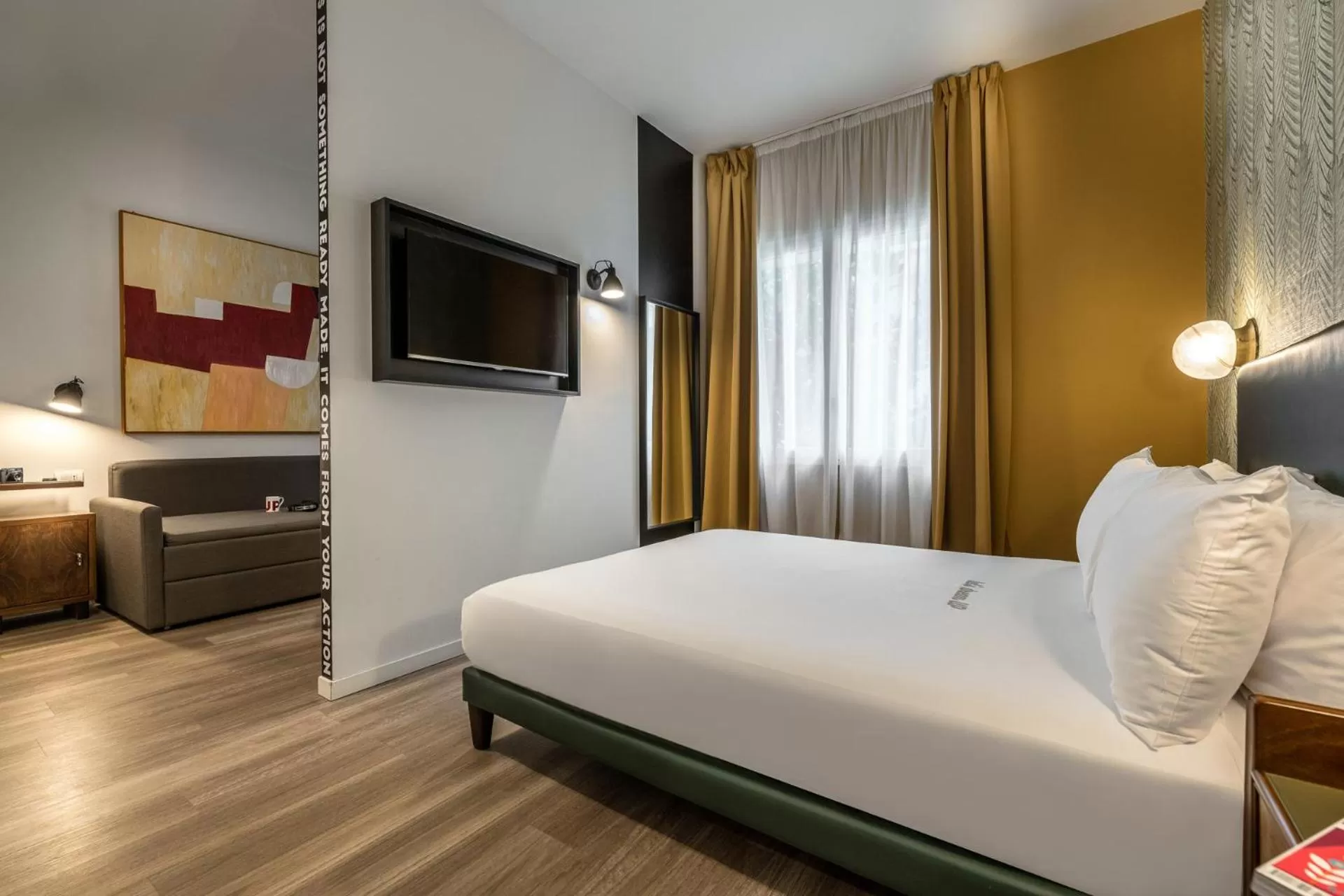 Superior Double Room in Up Hotel