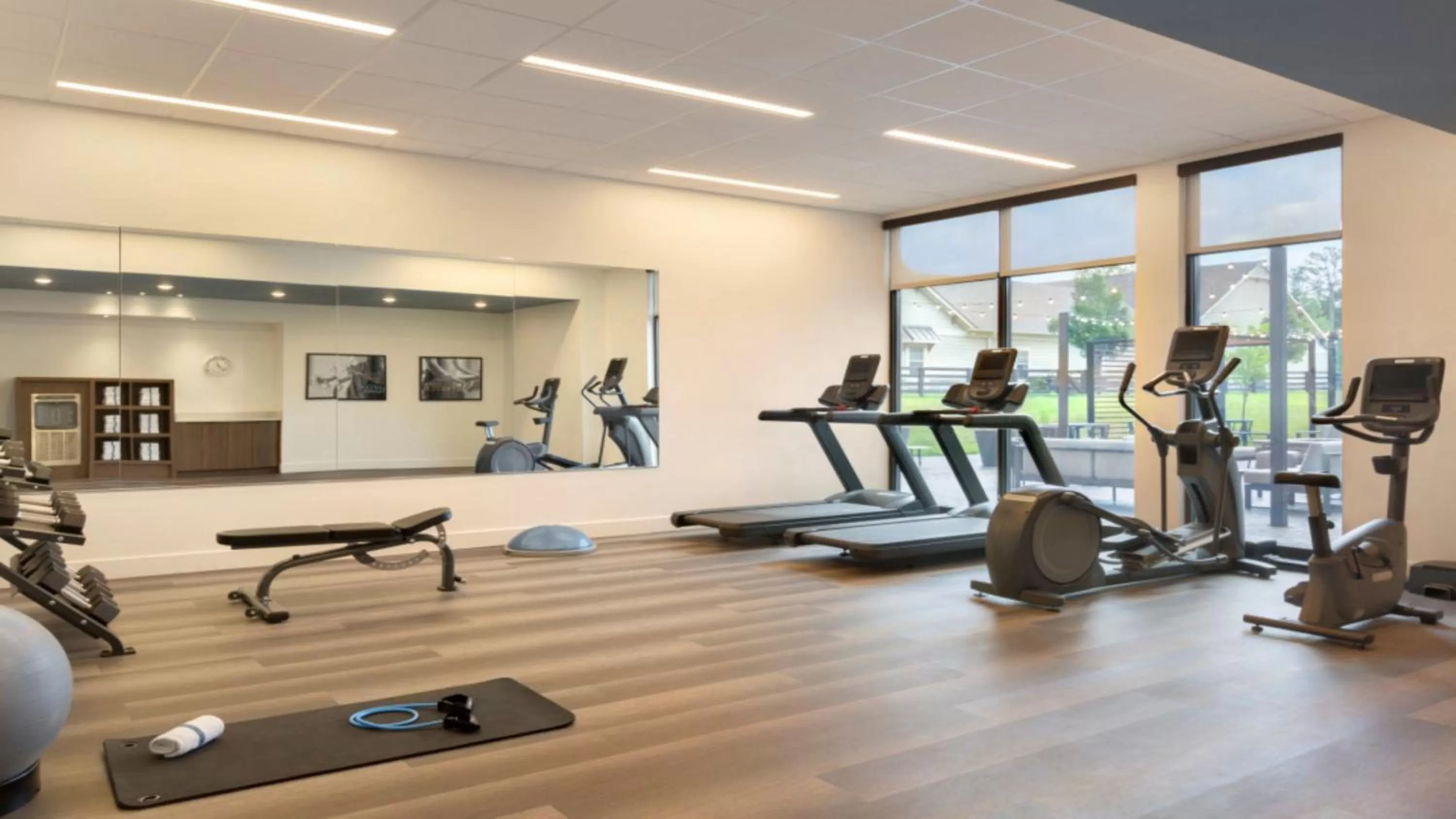 Fitness centre/facilities in Staybridge Suites - Lexington S Medical Ctr Area by IHG