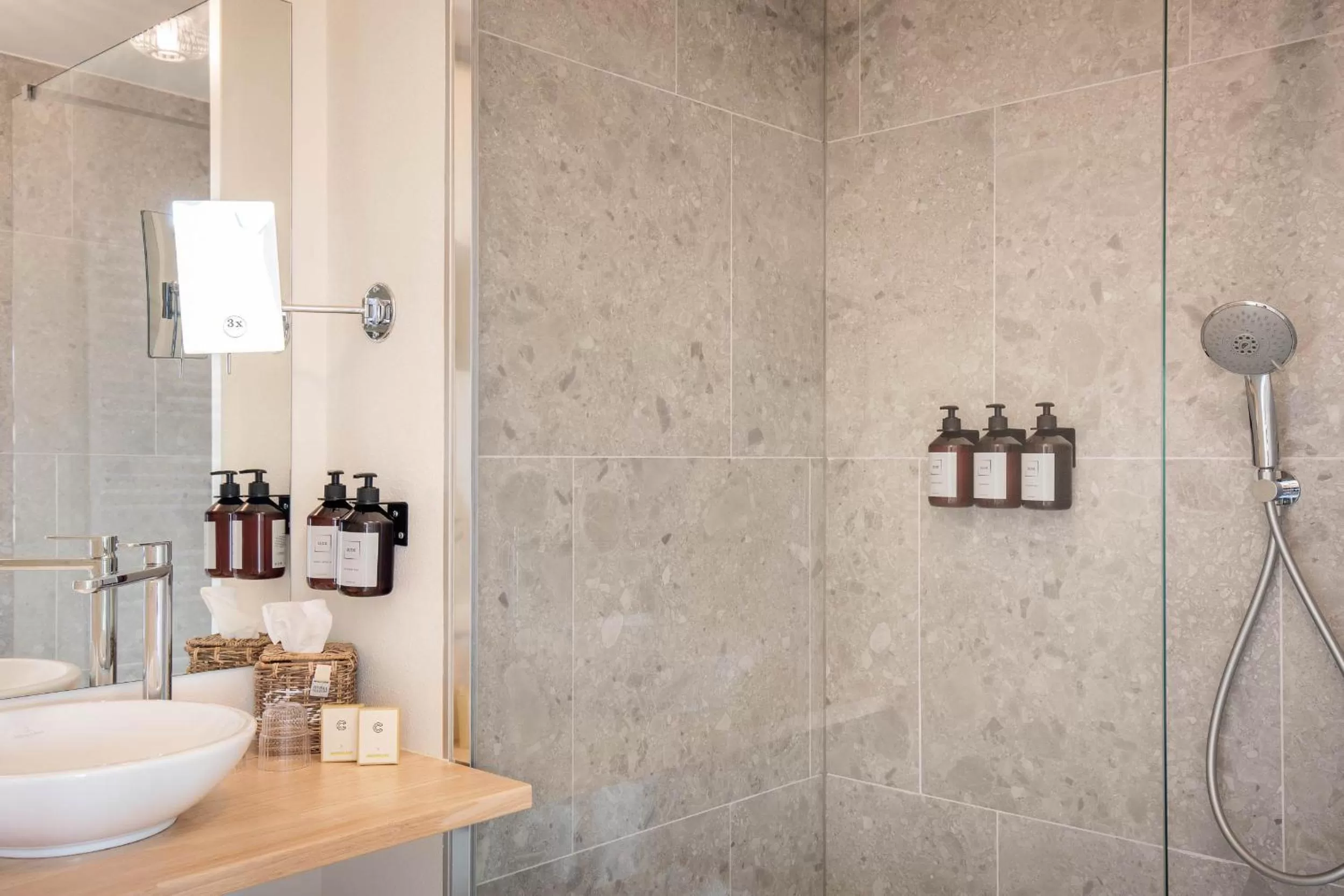 Shower in C-Hotels Zeegalm