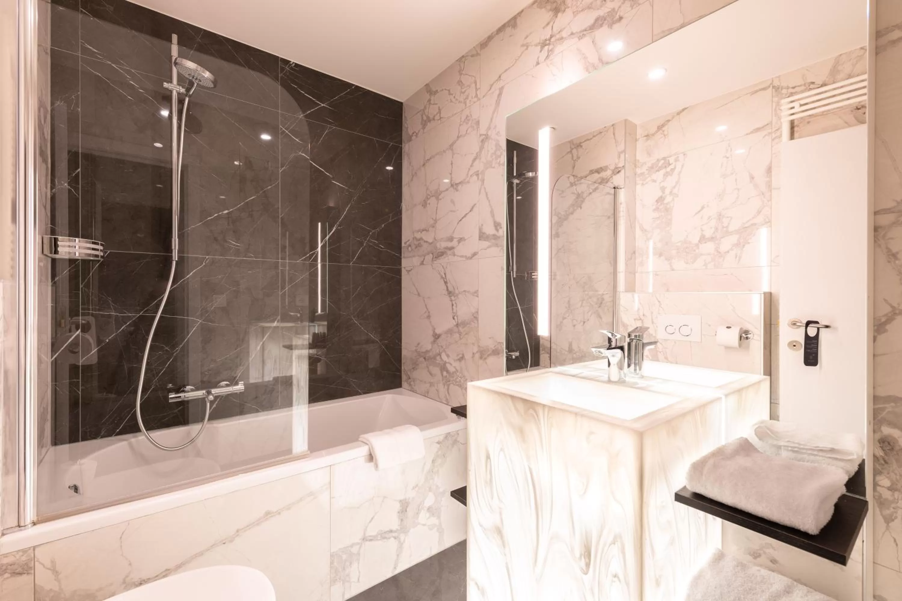 Bathroom in Boutique Hotel Sablon by CW Hotel Collection
