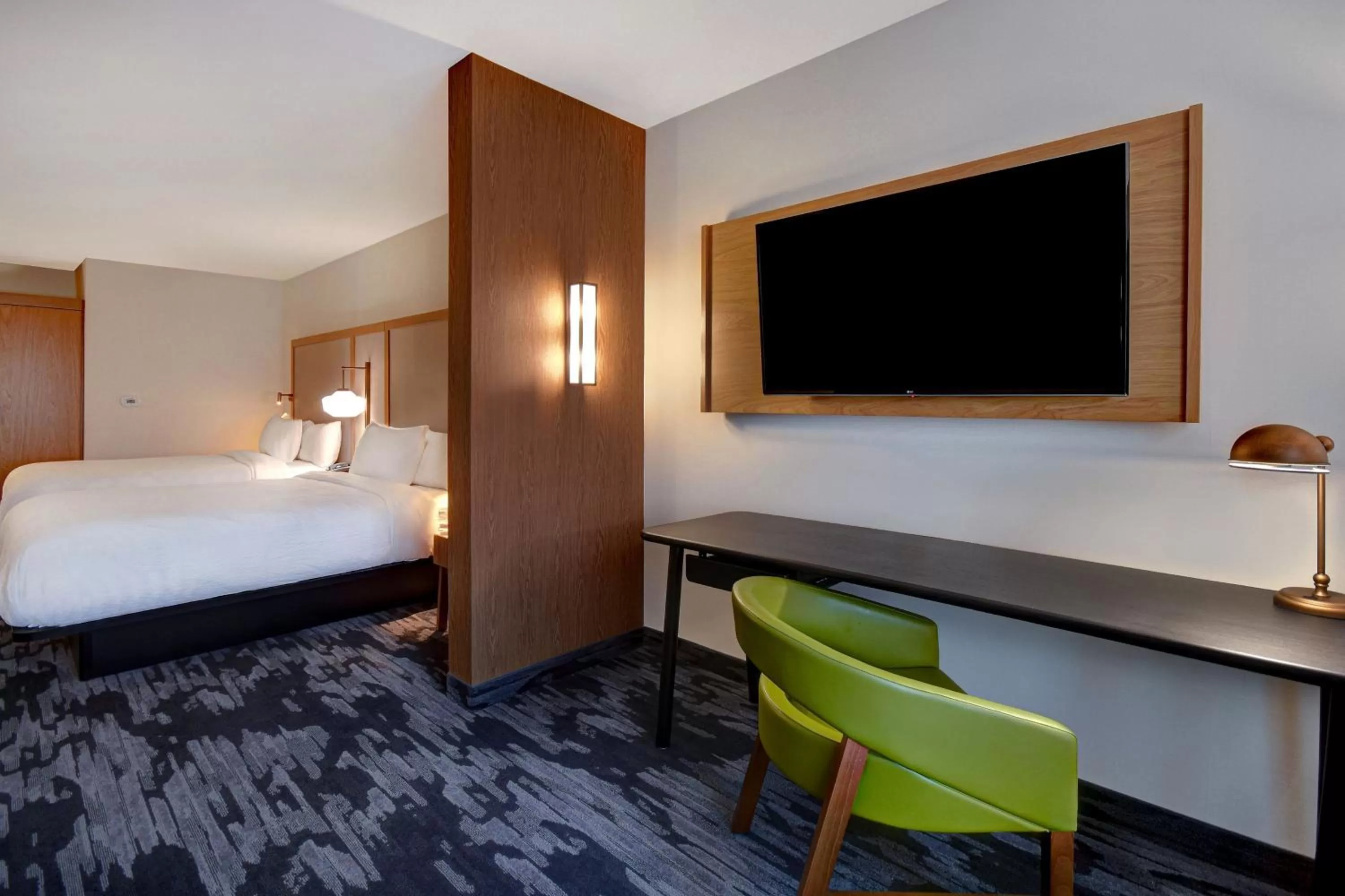 Photo of the whole room, Bed in Fairfield by Marriott Inn & Suites Grand Rapids Wyoming