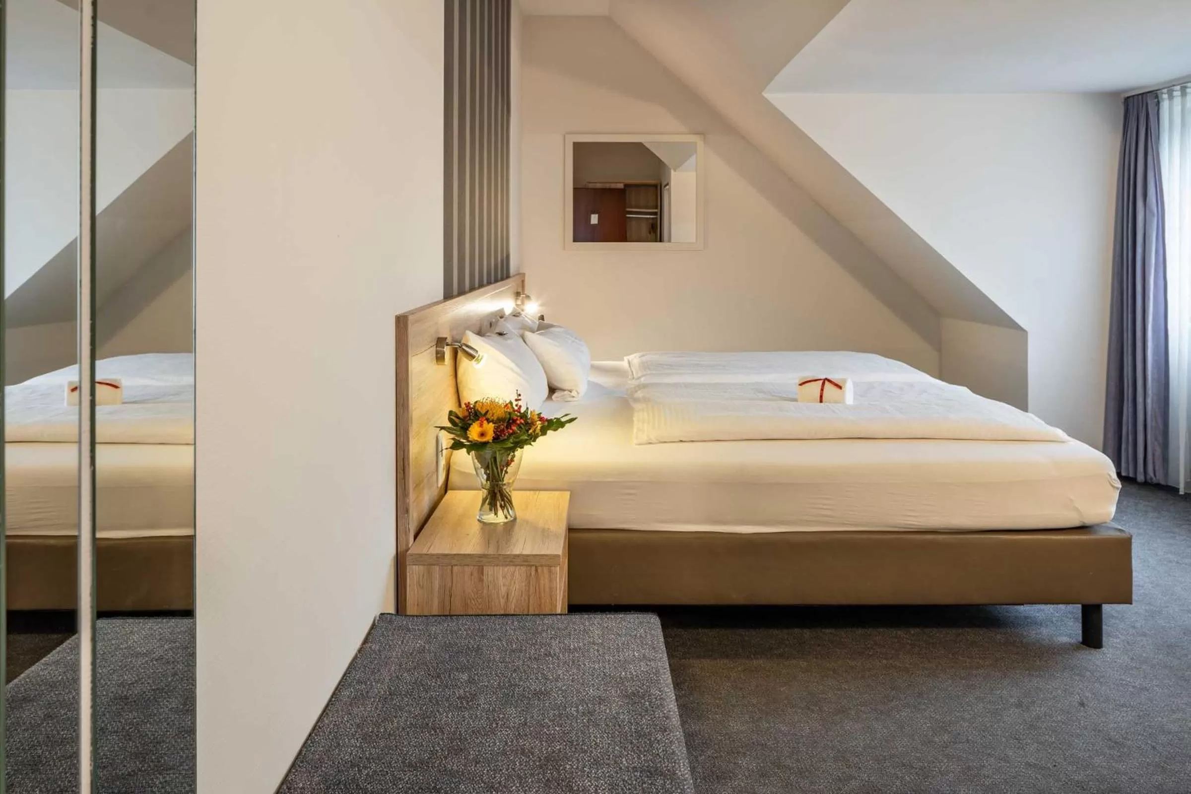 Photo of the whole room, Bed in Astoria Easy Hotel Essen