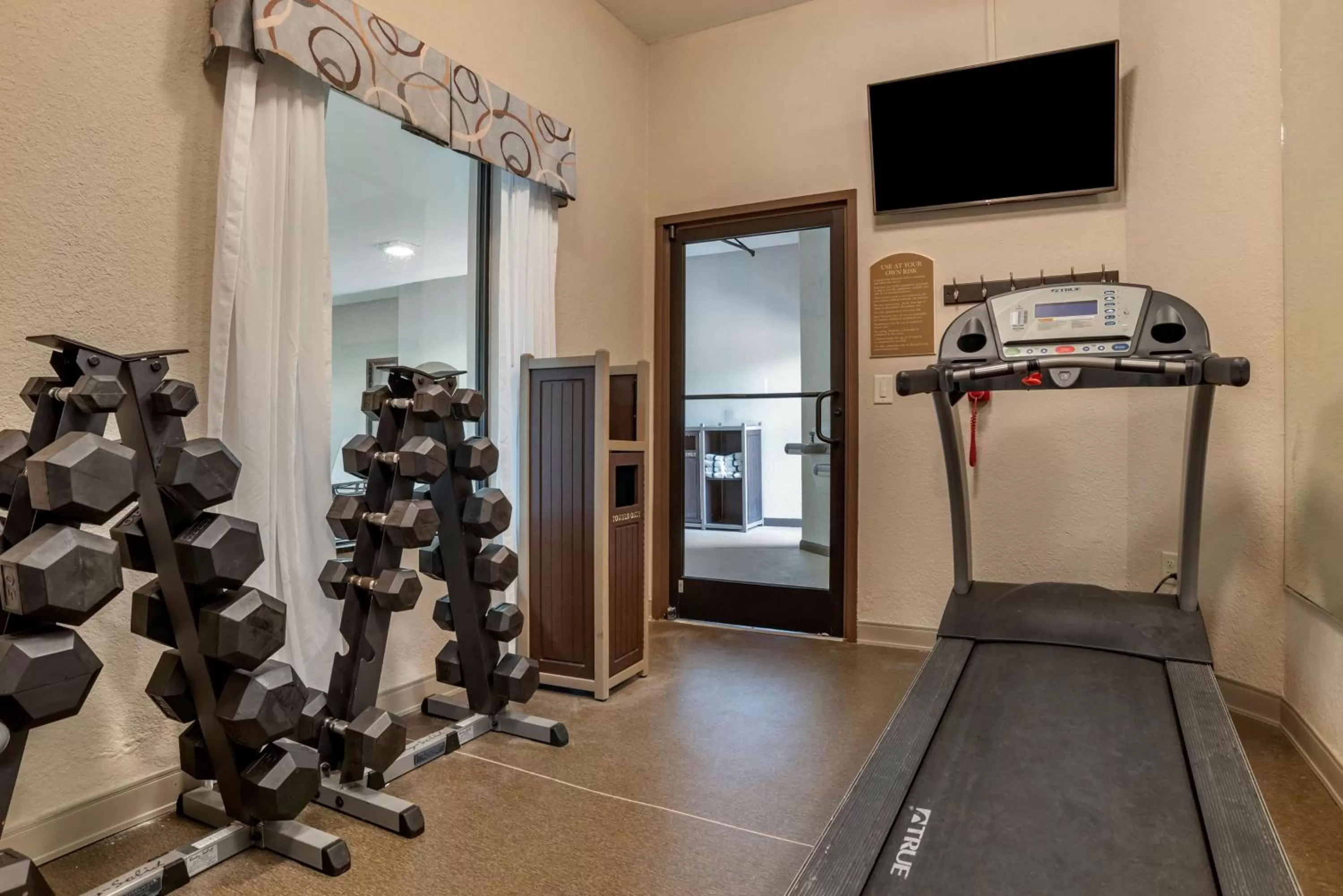 Spa and wellness centre/facilities in Best Western Troy Inn