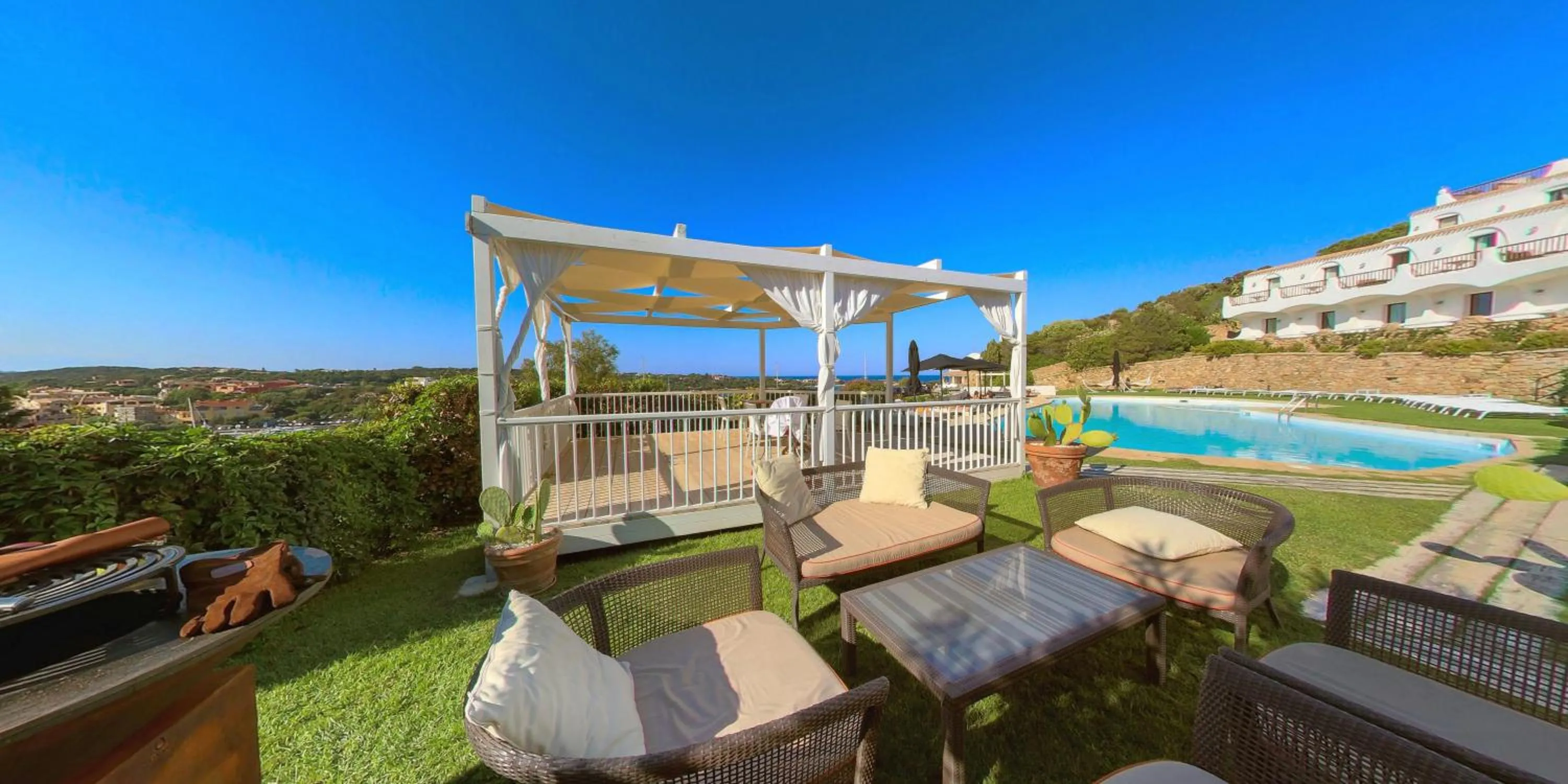 BBQ facilities in Hotel Luci di la Muntagna