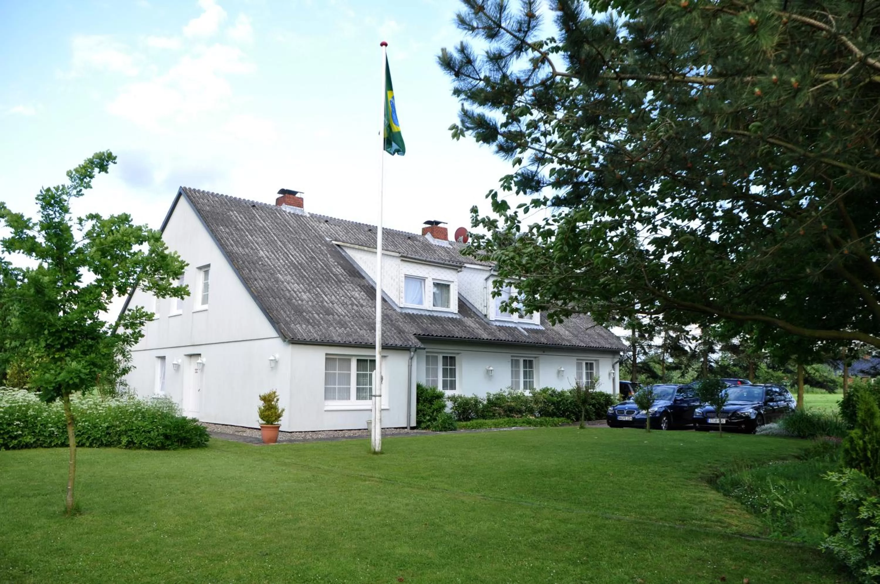 Property building in Best Pension